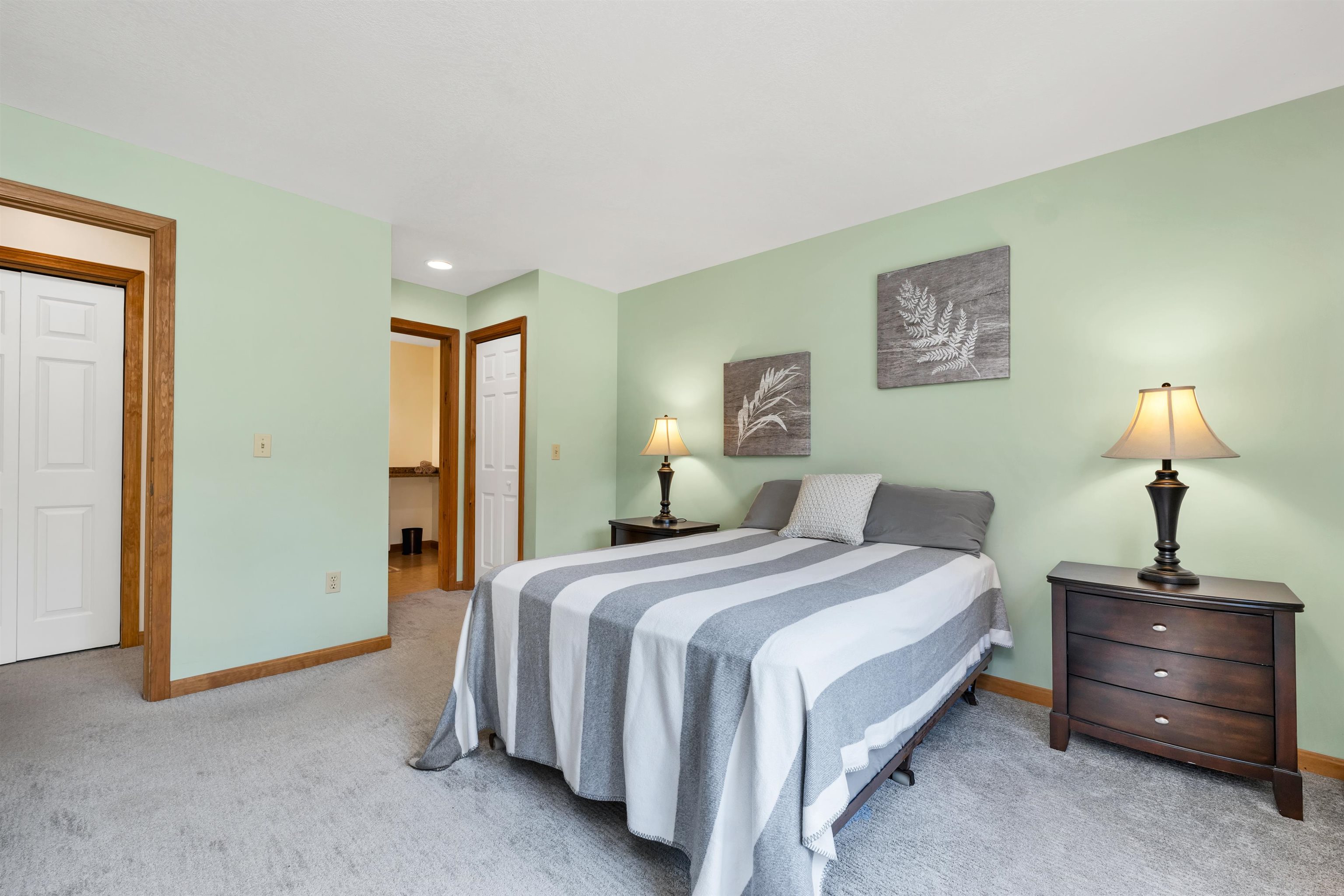 75 Riverfront Drive Unit: 206