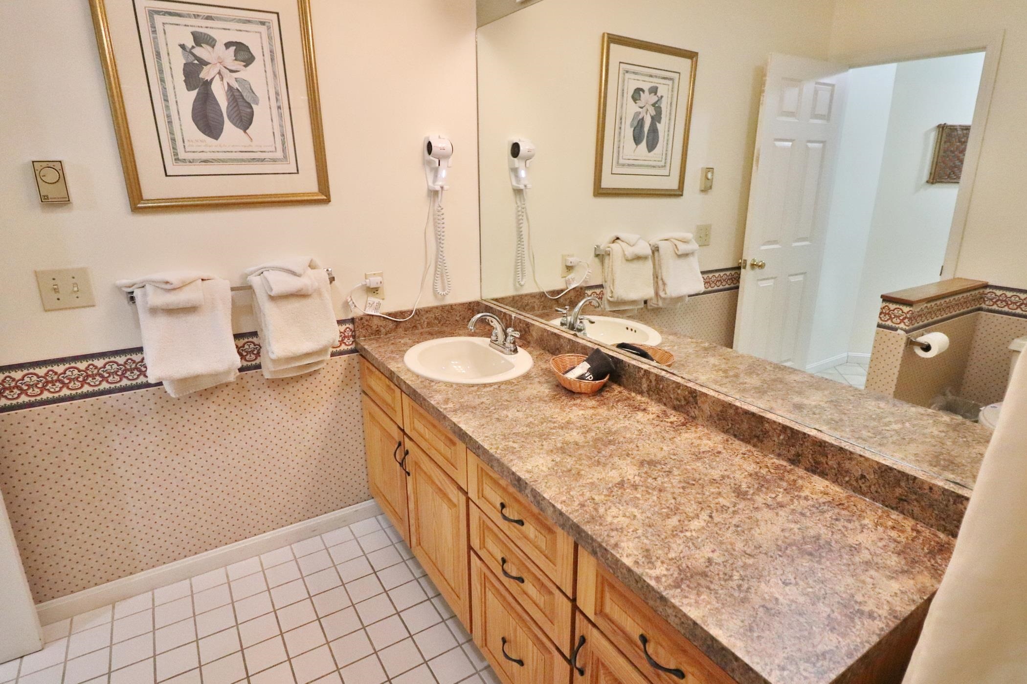 160 Deer Park Drive Unit: Unit 142A
