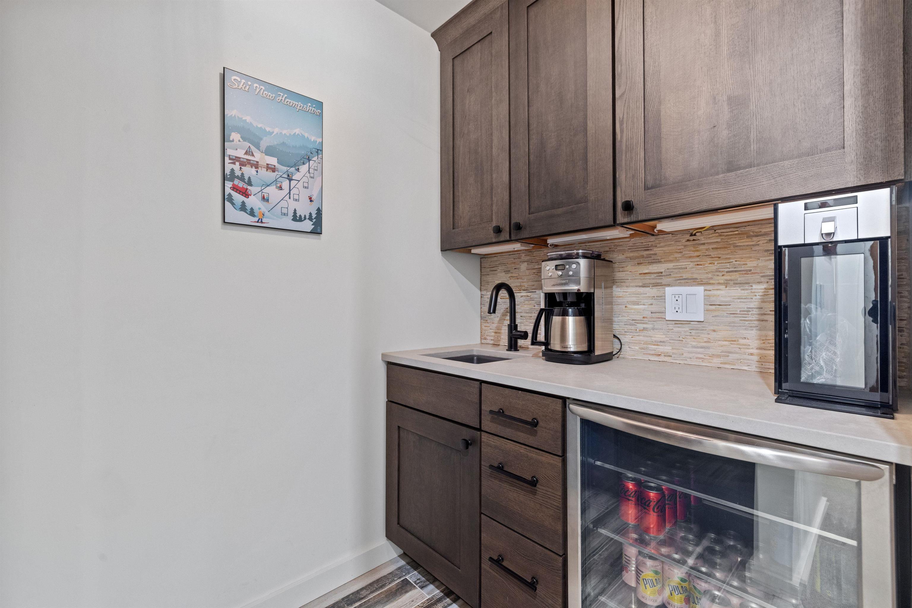 119 Clearbrook Road Unit: 1