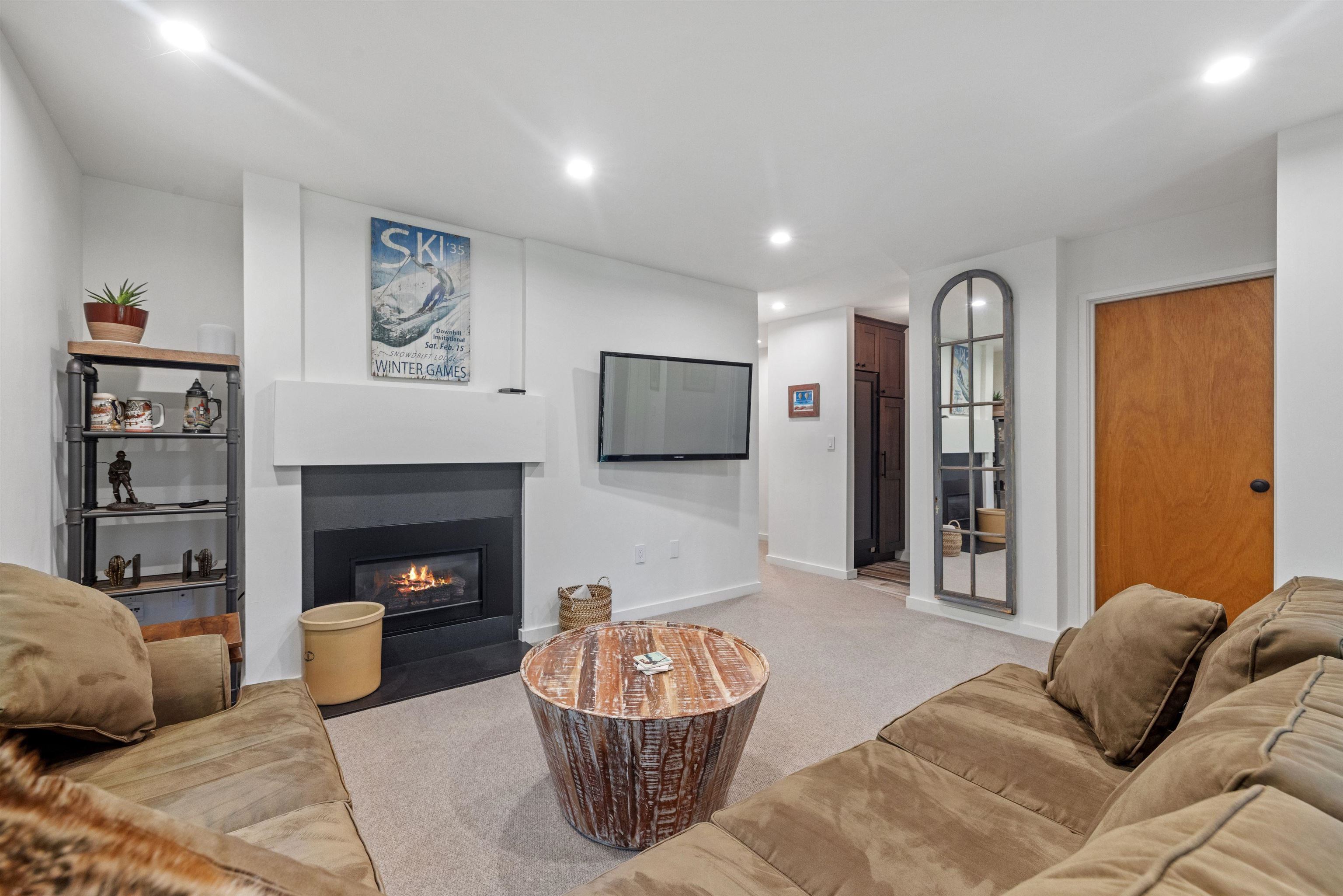 119 Clearbrook Road Unit: 1