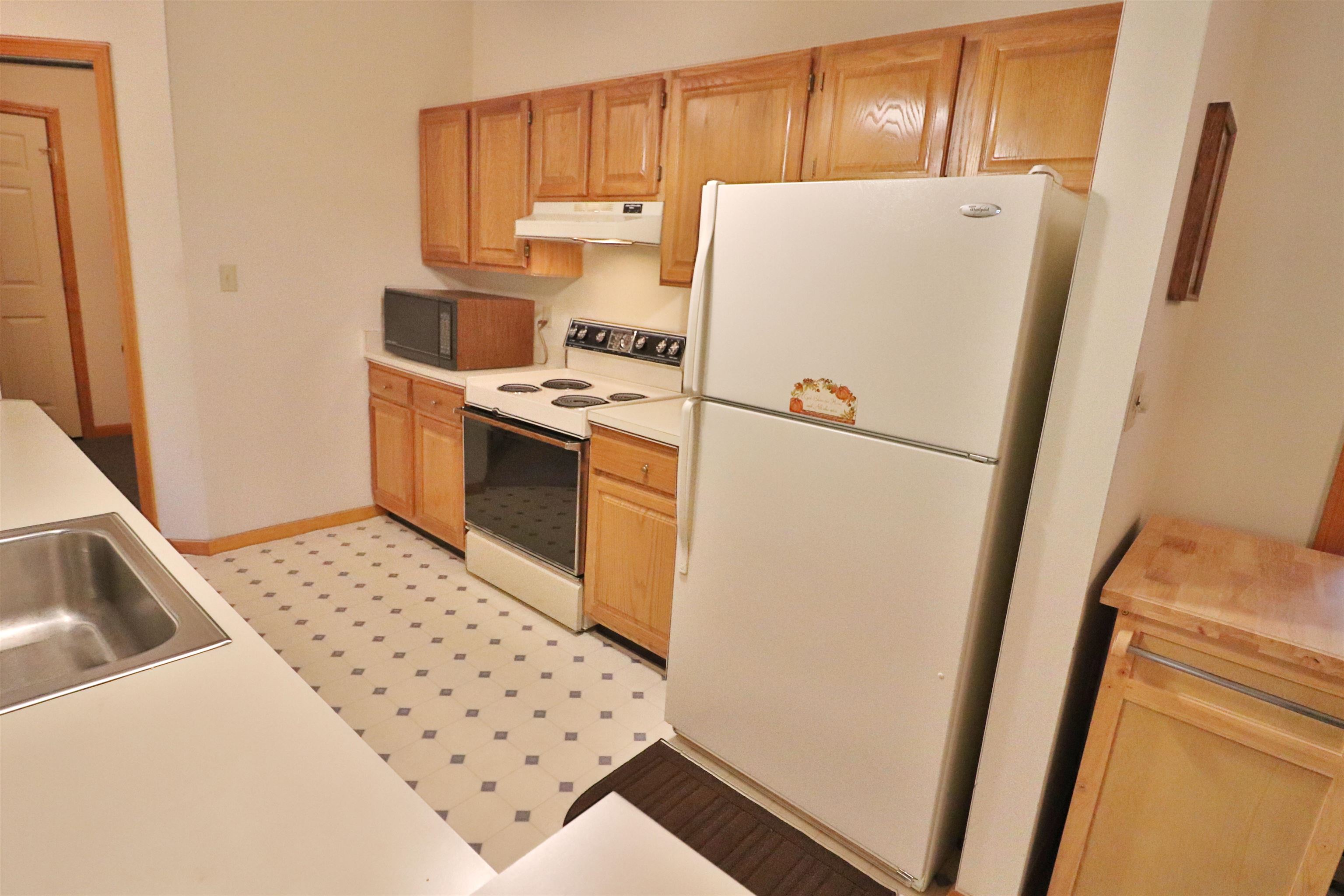 33 Riverfront Drive Unit: 253