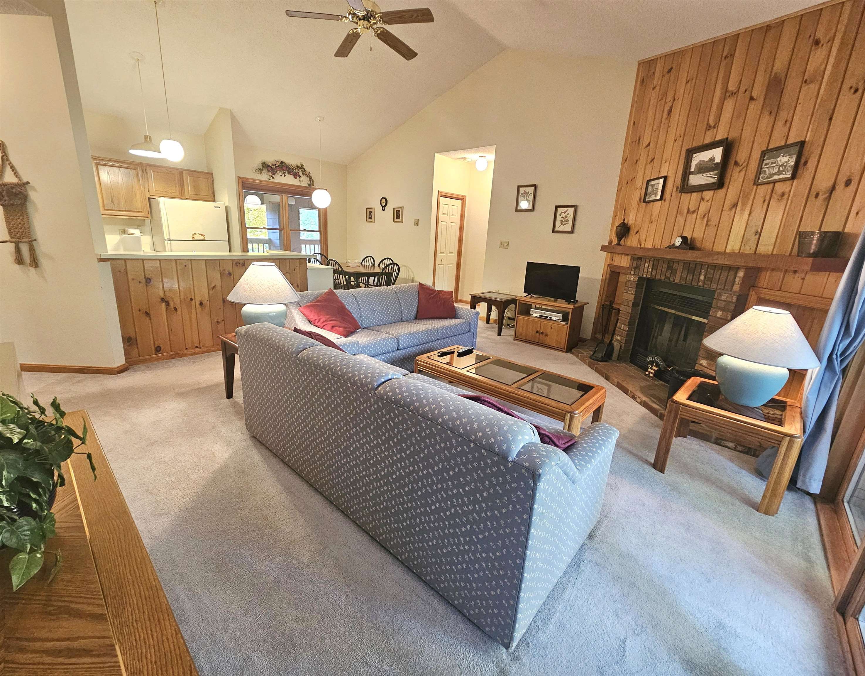 33 Riverfront Drive Unit: 253