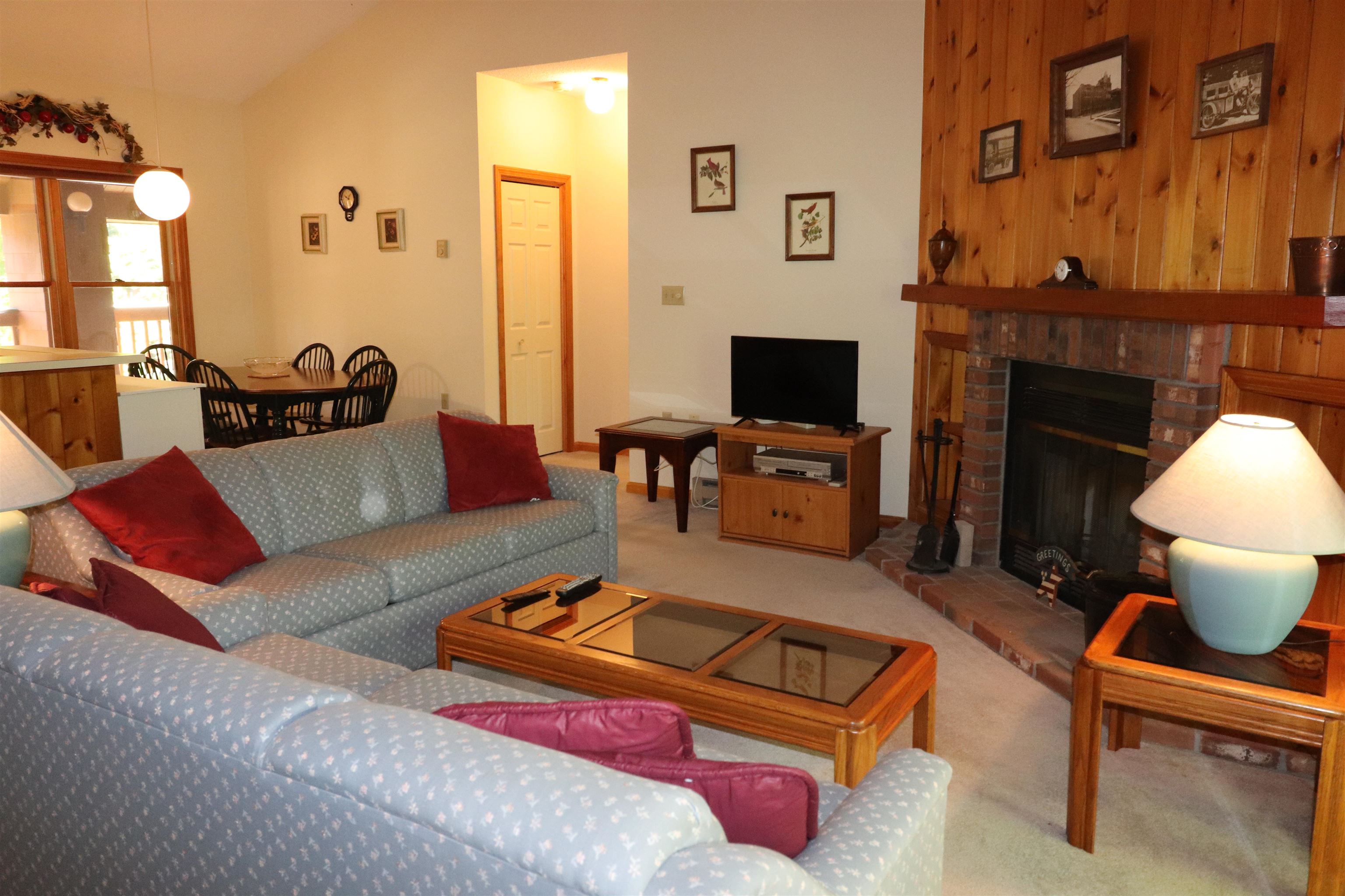 33 Riverfront Drive Unit: 253