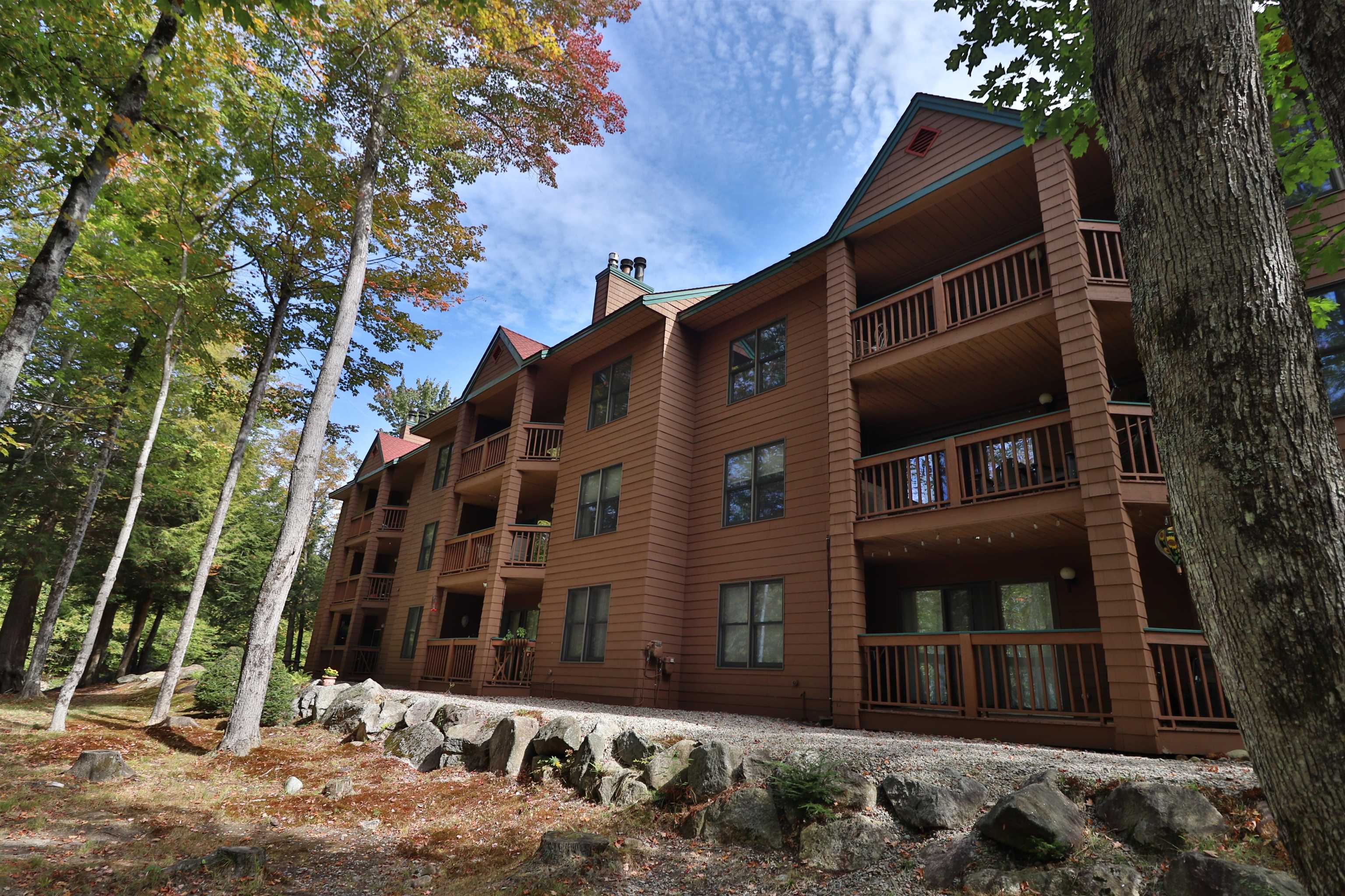 33 Riverfront Drive Unit: 253