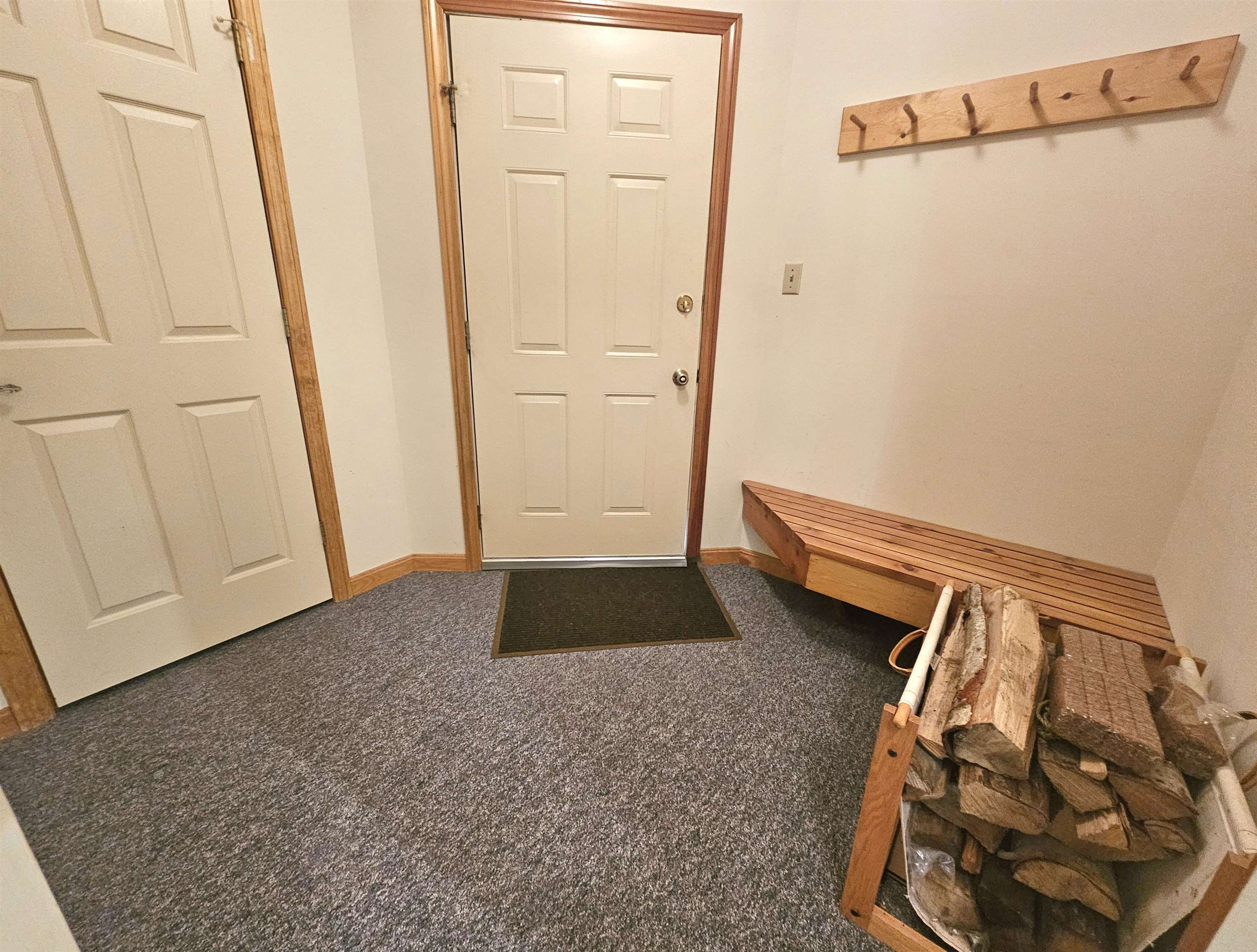 33 Riverfront Drive Unit: 253