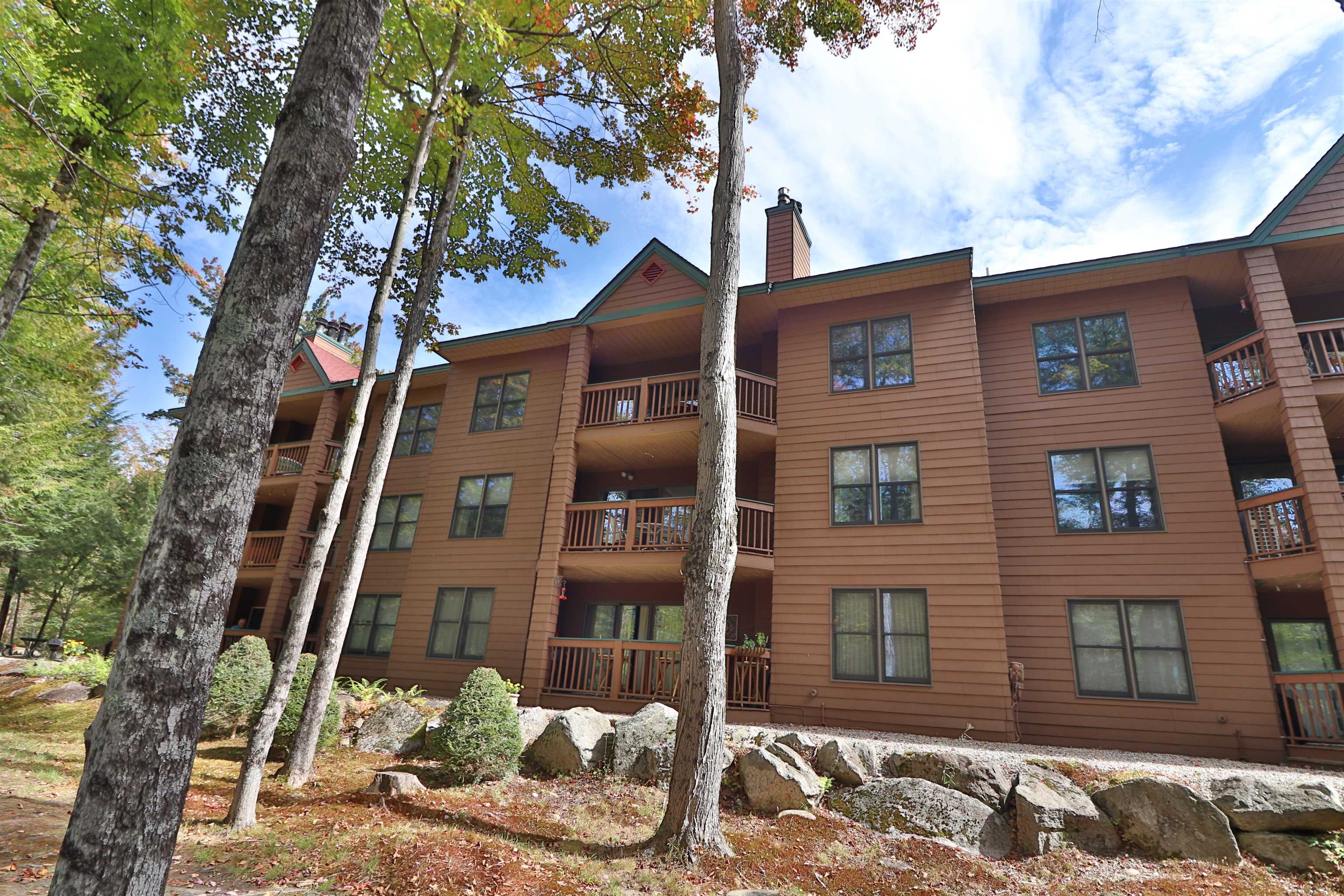 33 Riverfront Drive Unit: 253