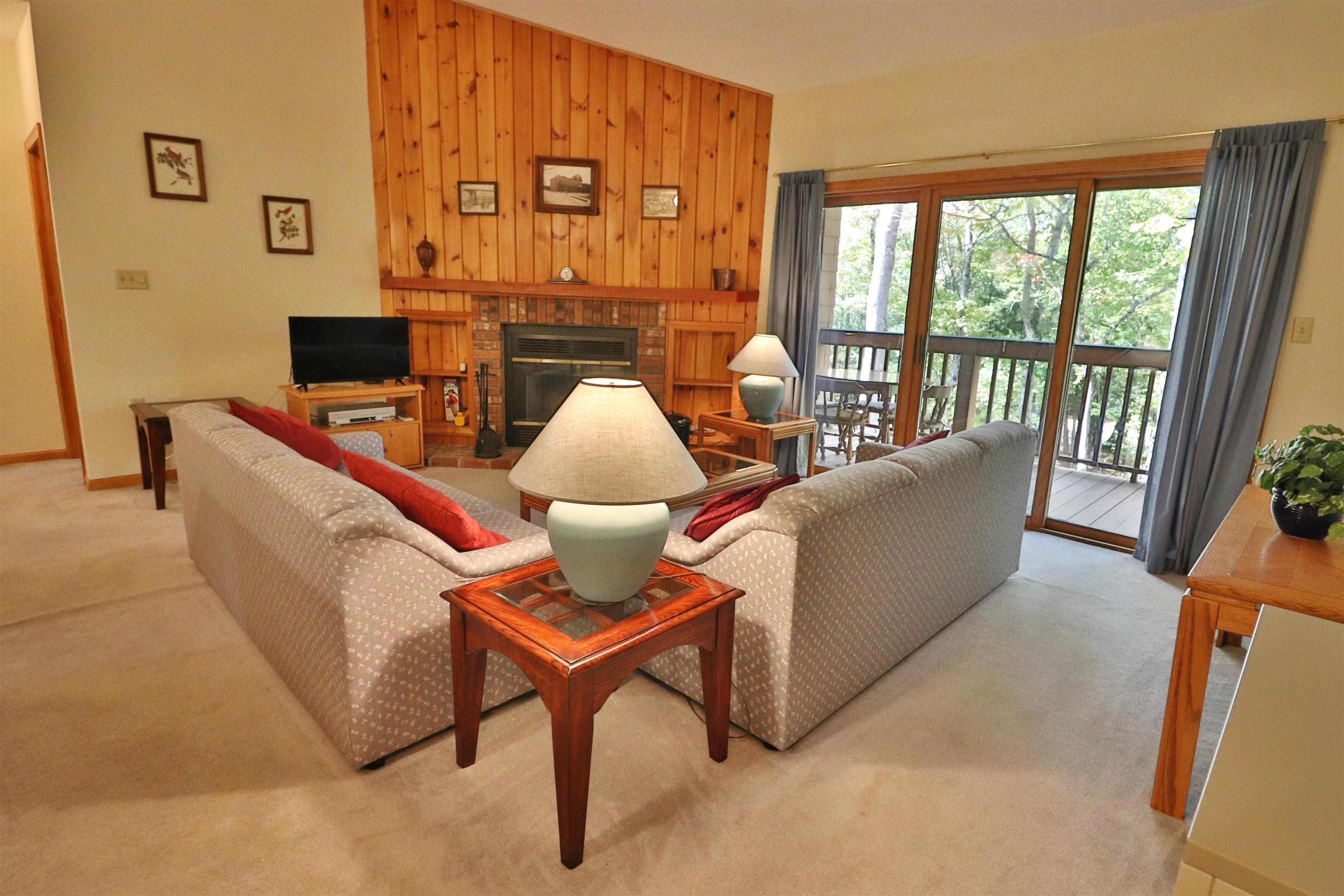 33 Riverfront Drive Unit: 253