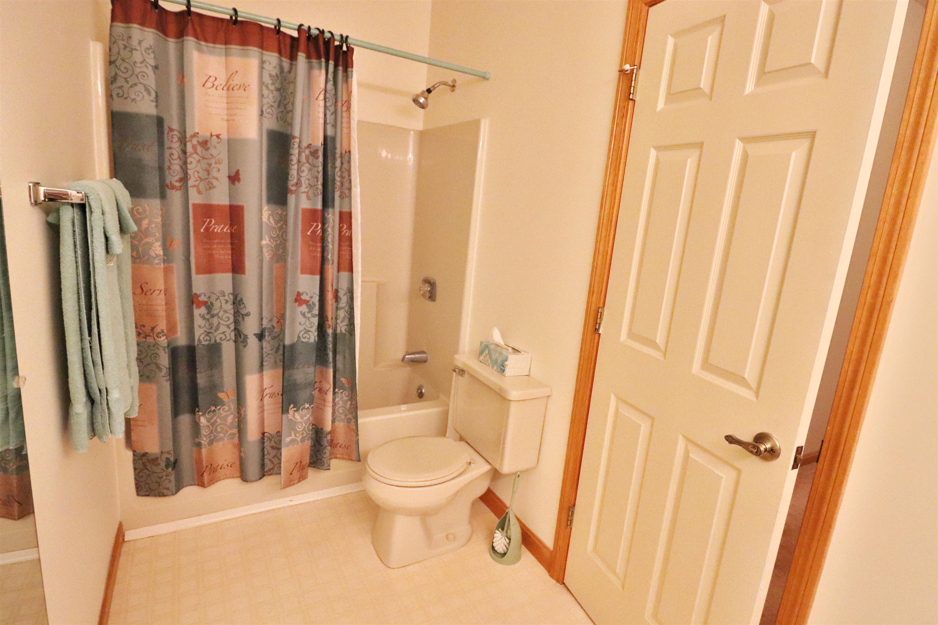 33 Riverfront Drive Unit: 253