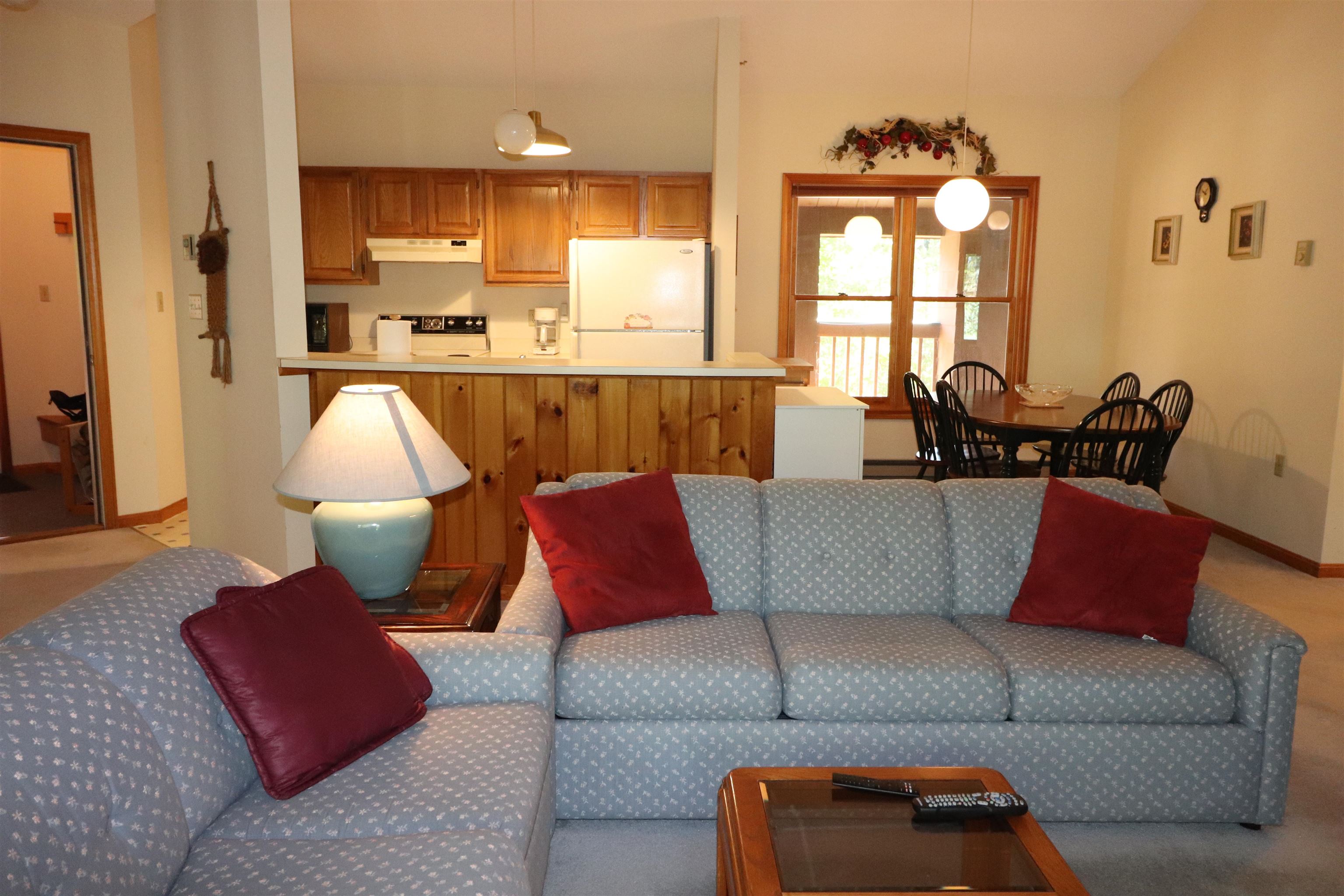 33 Riverfront Drive Unit: 253
