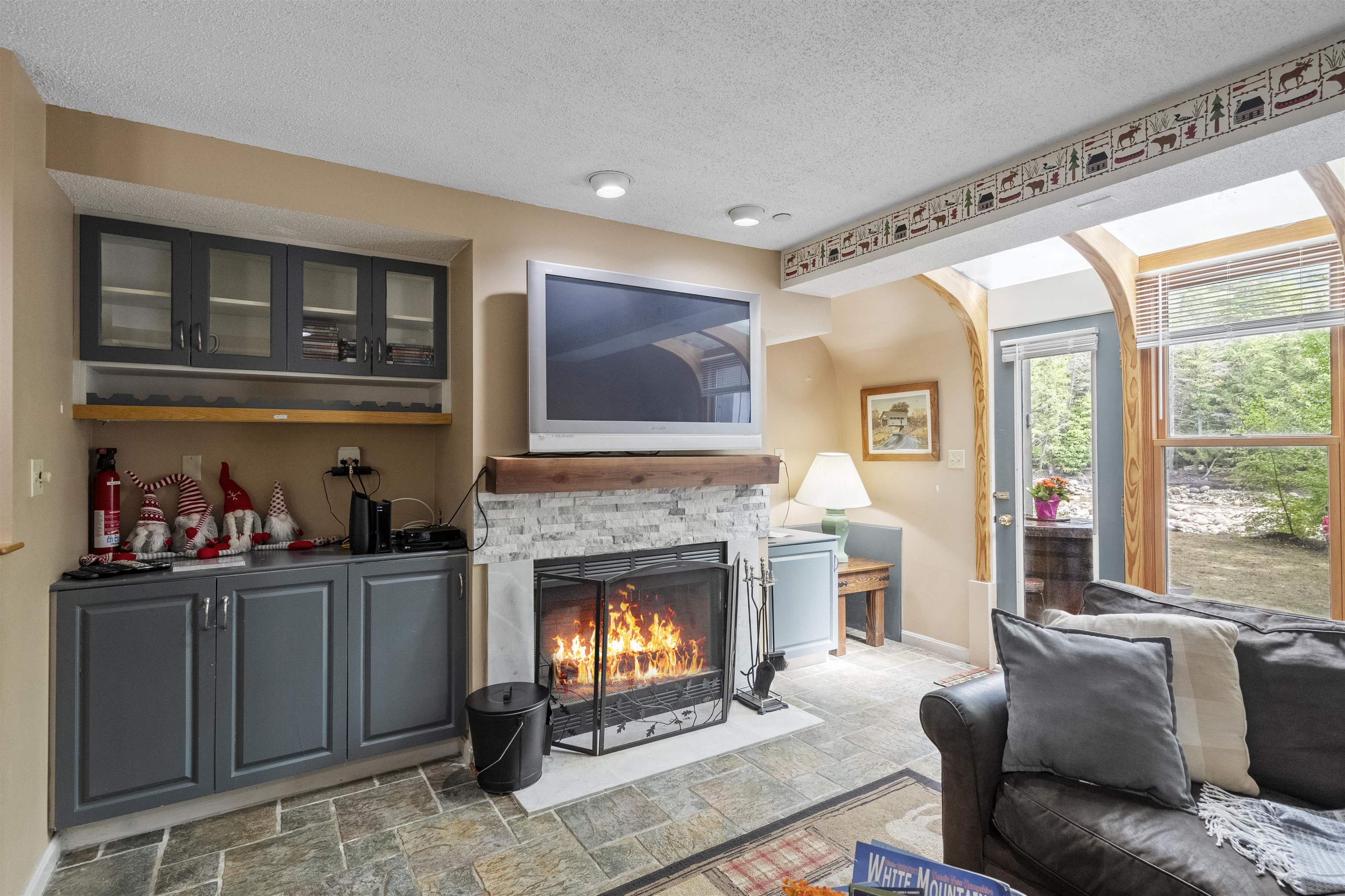 10 Bunker Lane Unit: 114