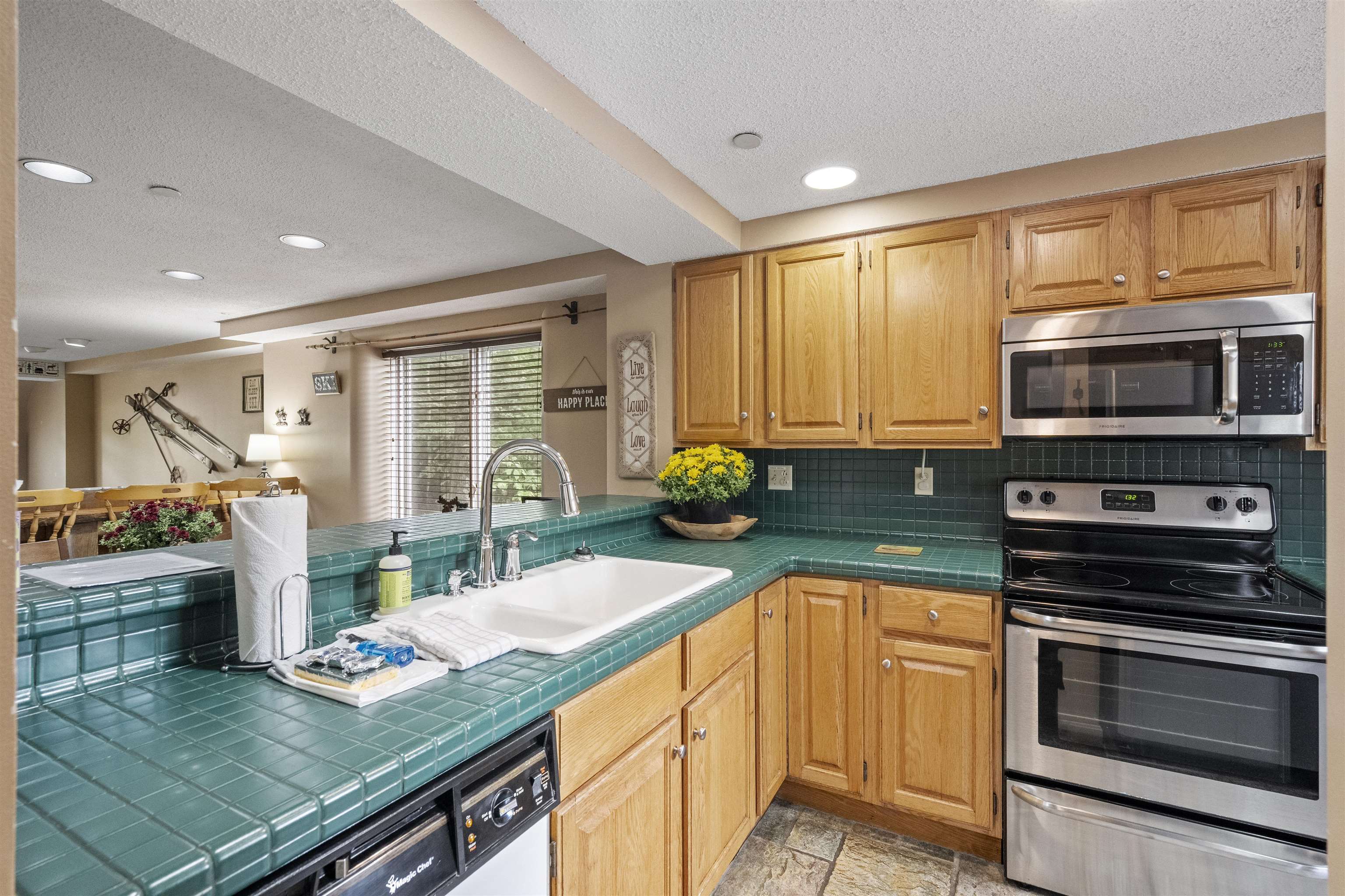 10 Bunker Lane Unit: 114