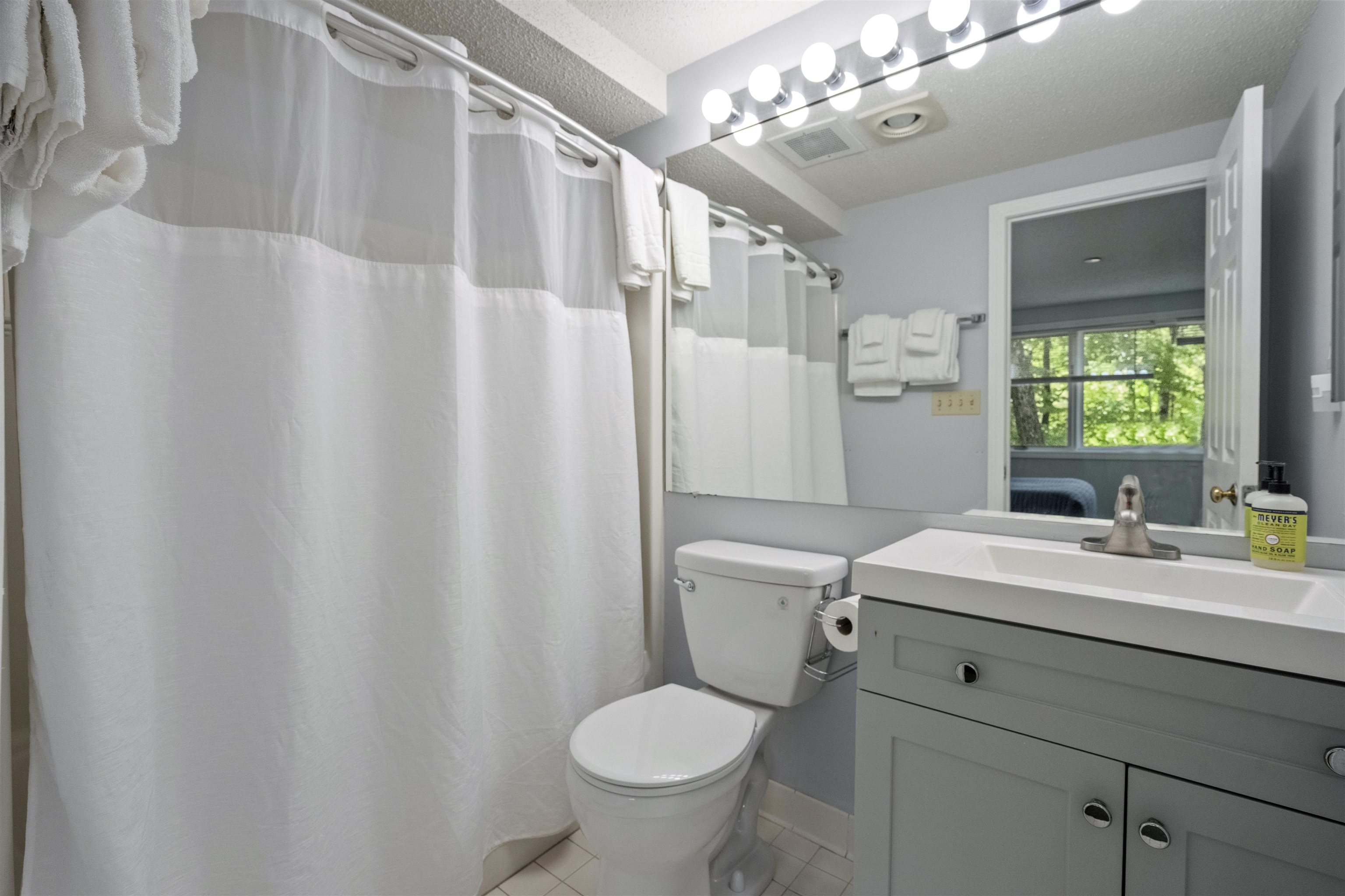 10 Bunker Lane Unit: 114