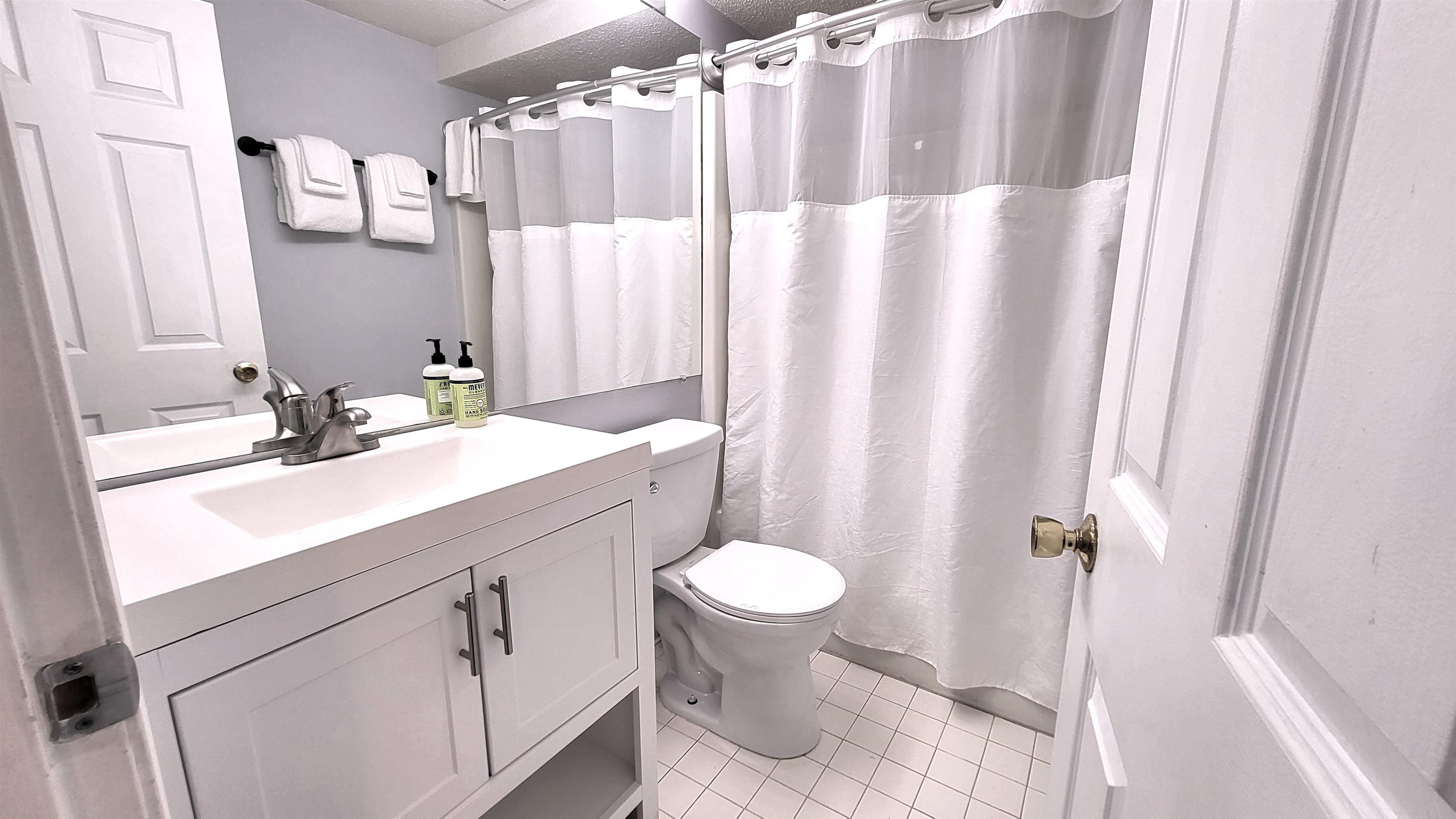 10 Bunker Lane Unit: 114