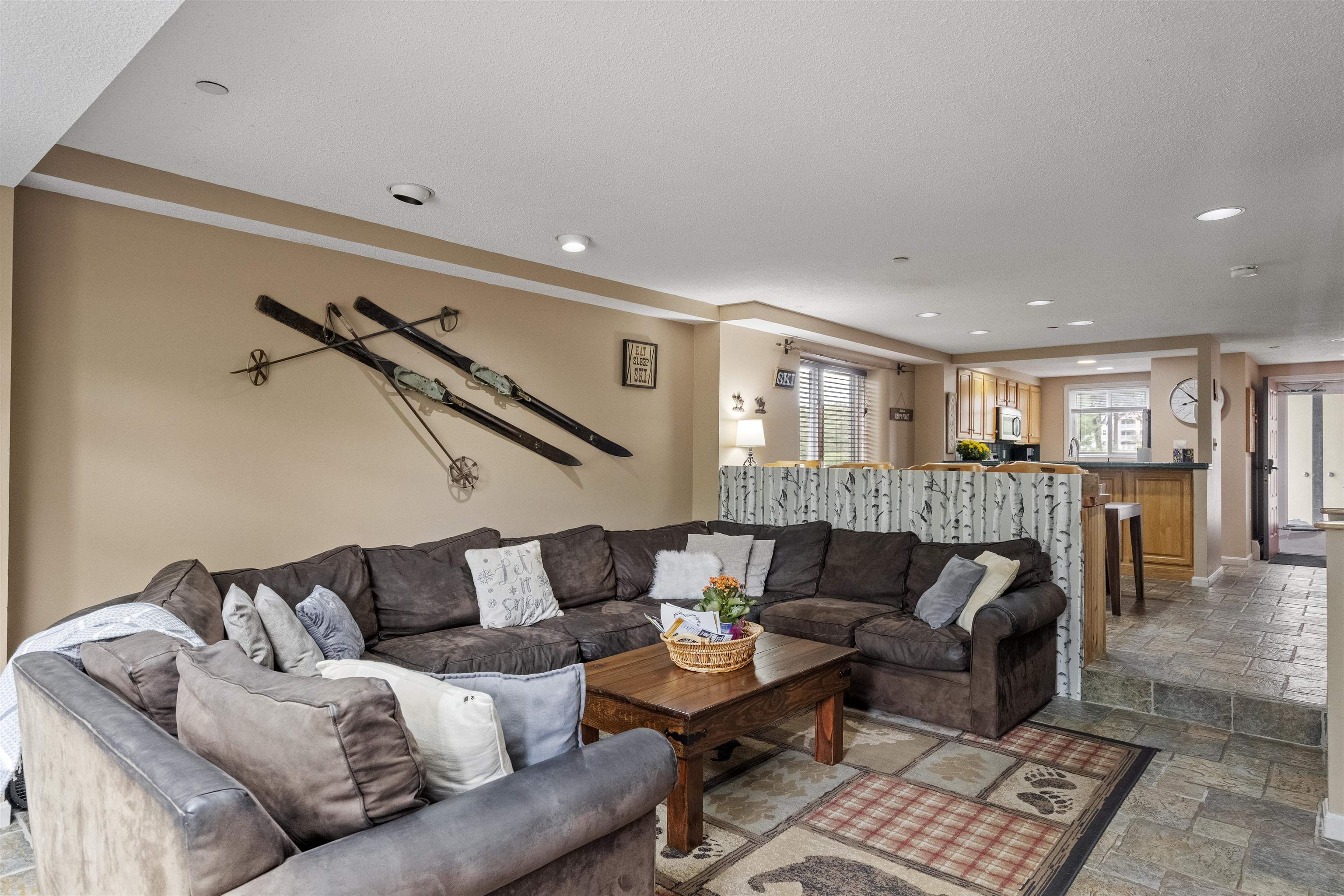 10 Bunker Lane Unit: 114