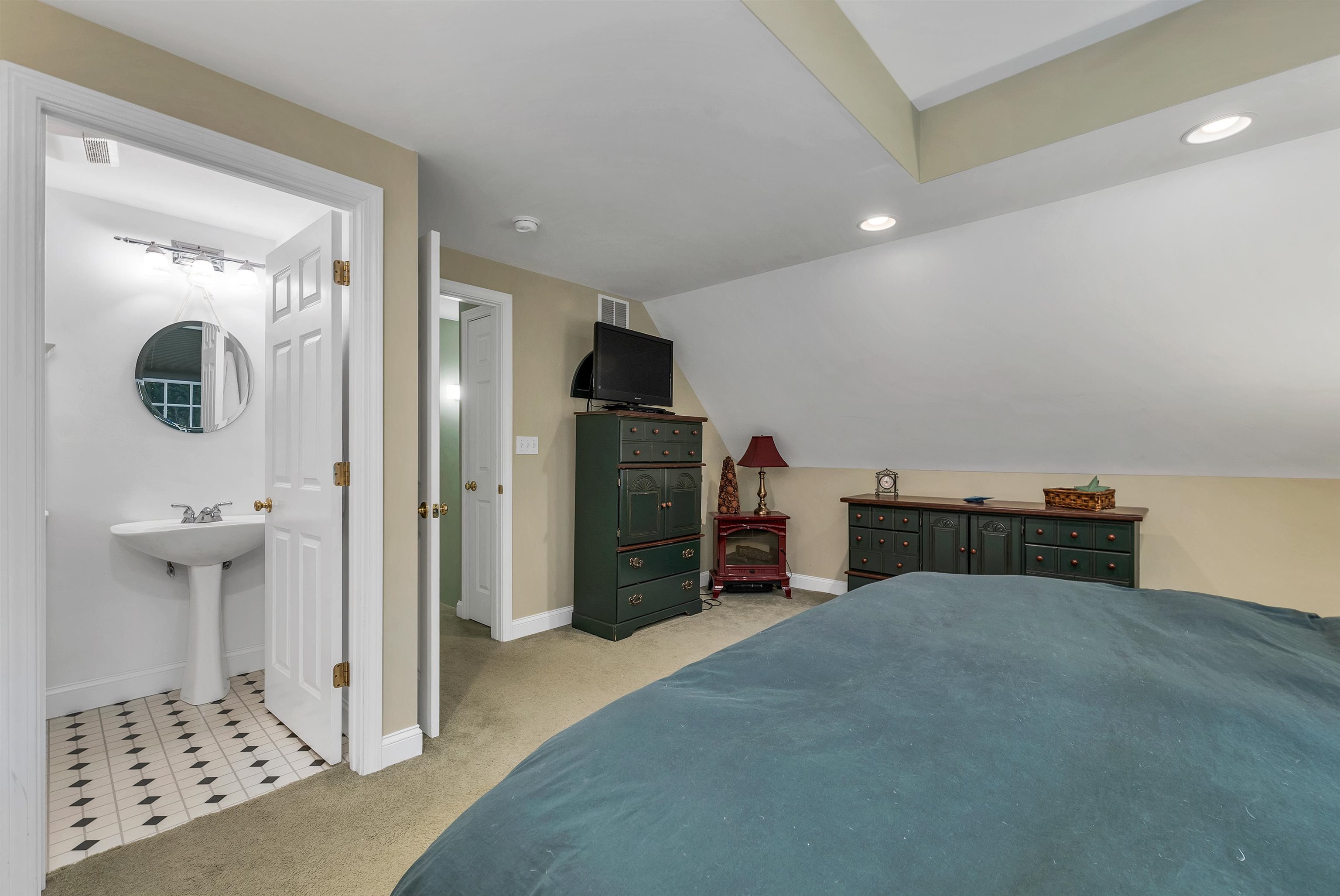 122 Mountain View Drive