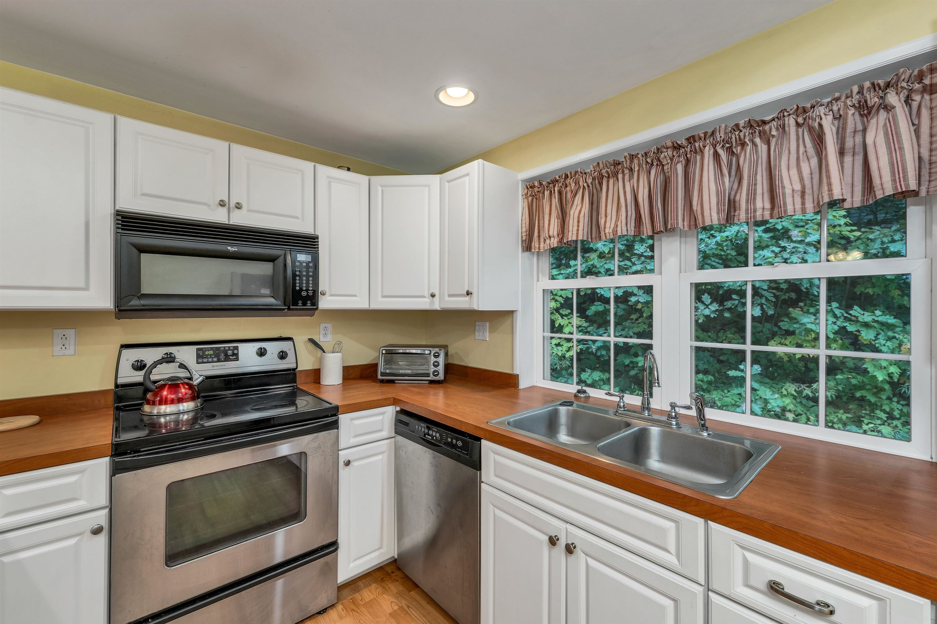 122 Mountain View Drive