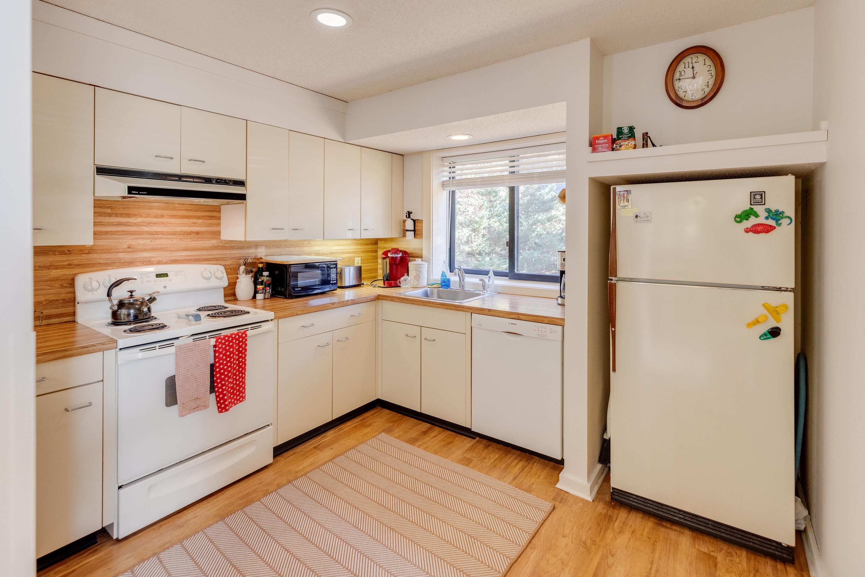 89 Clearbrook Road Unit: 2