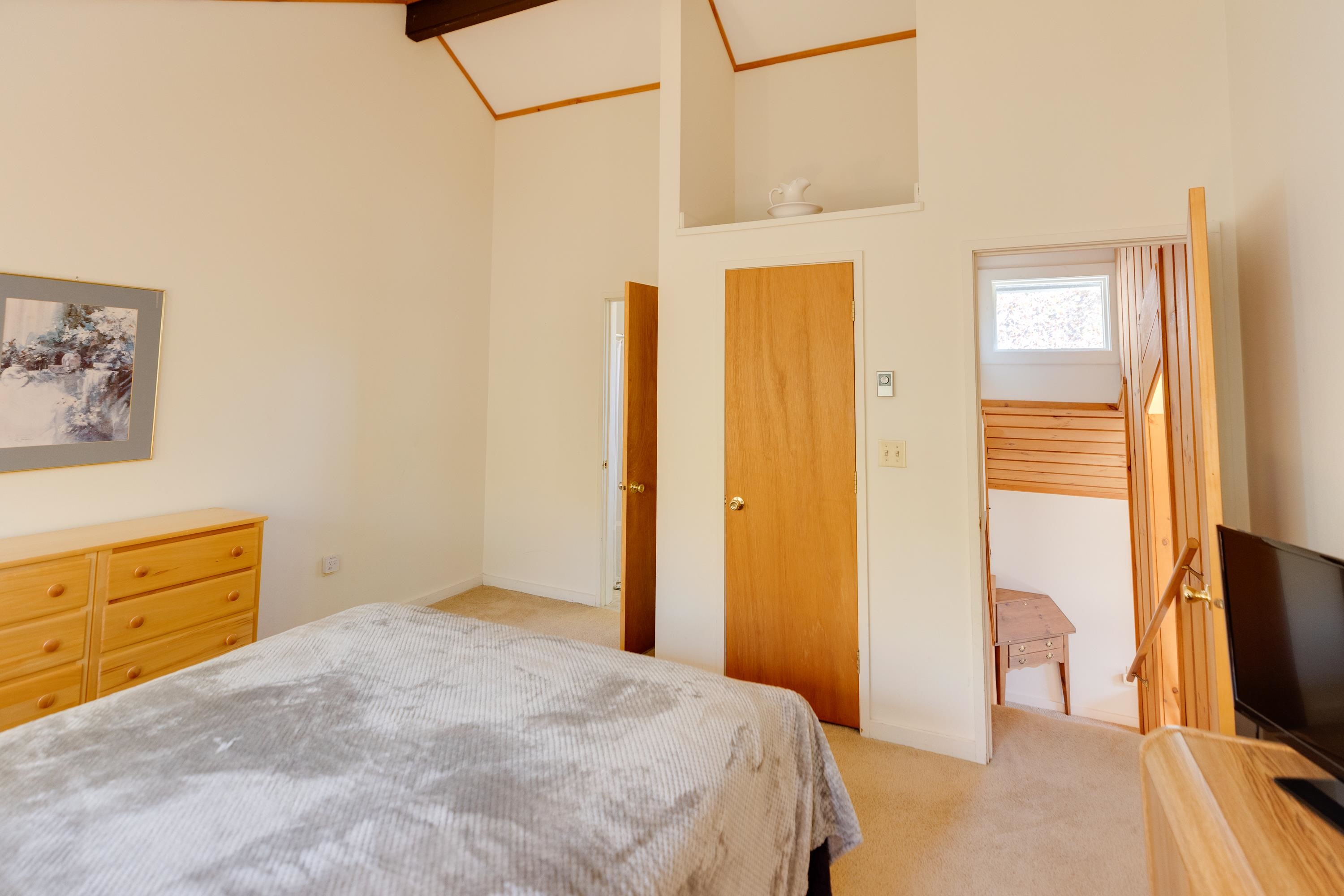 89 Clearbrook Road Unit: 2