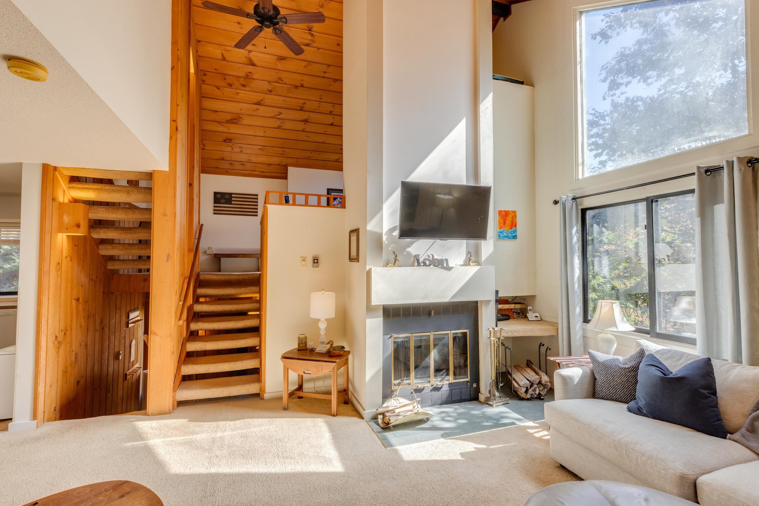 89 Clearbrook Road Unit: 2