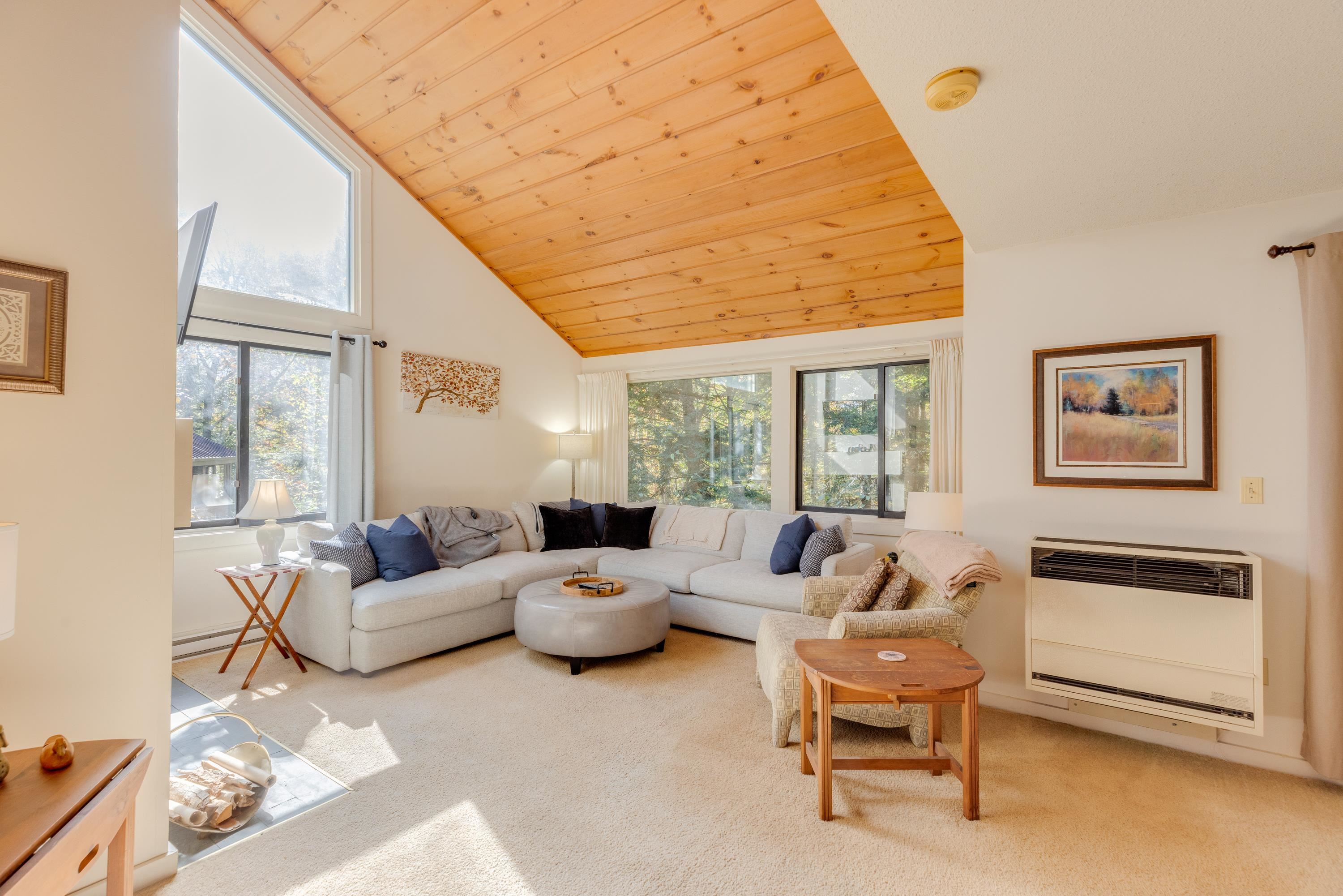 89 Clearbrook Road Unit: 2