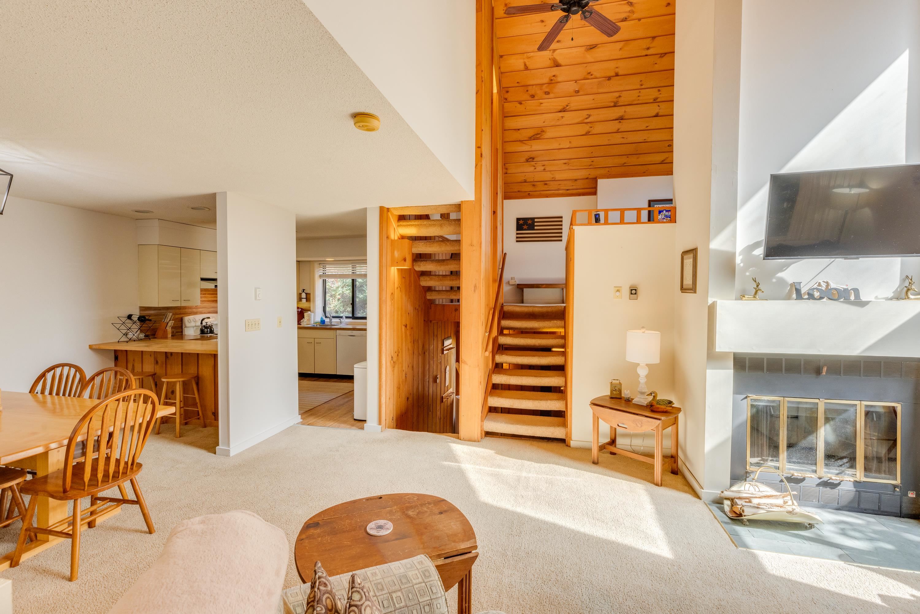 89 Clearbrook Road Unit: 2