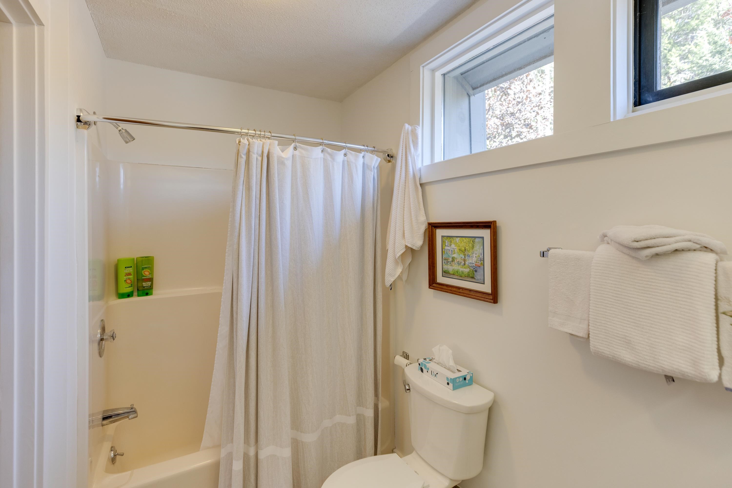 89 Clearbrook Road Unit: 2