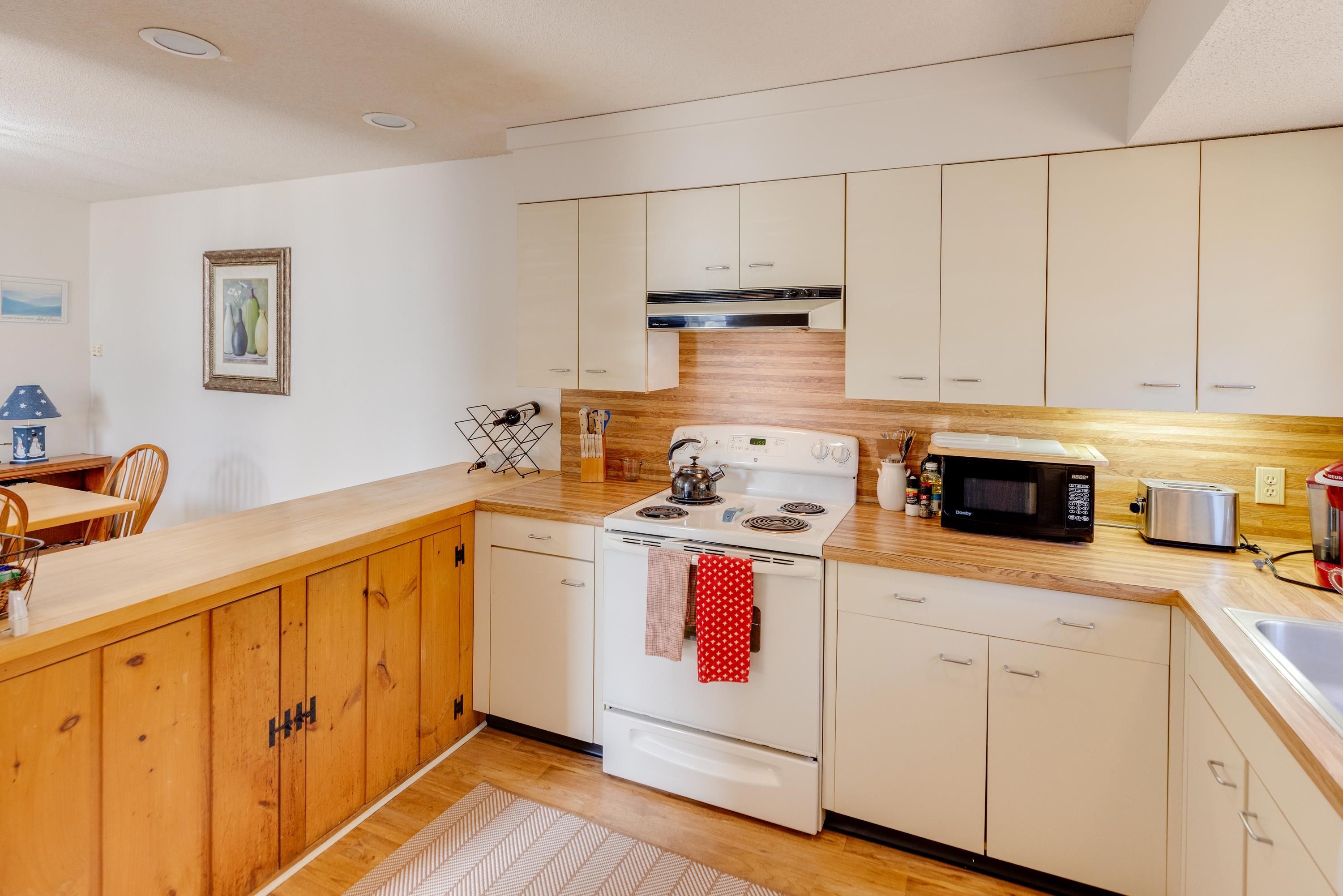 89 Clearbrook Road Unit: 2