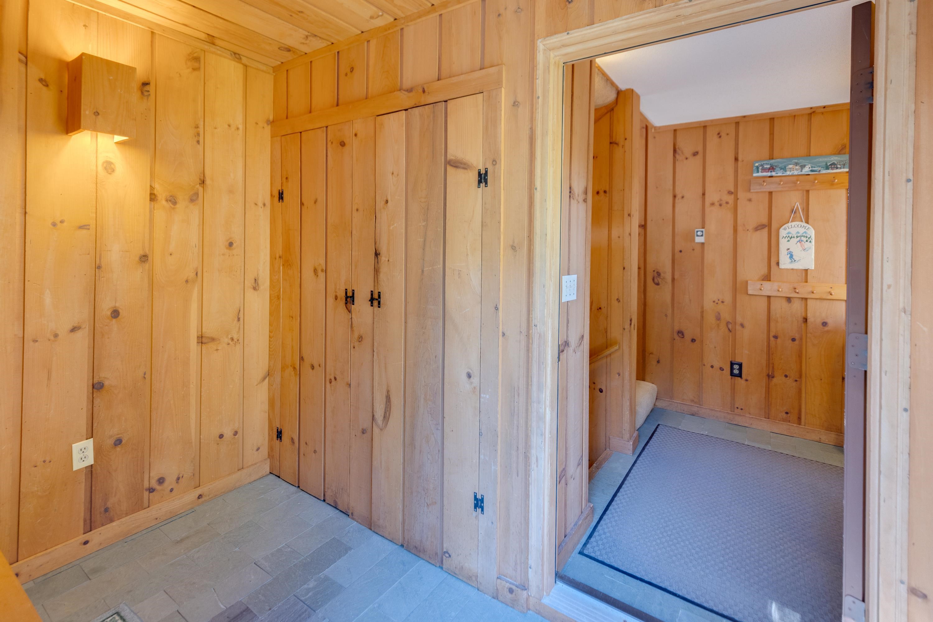 89 Clearbrook Road Unit: 2