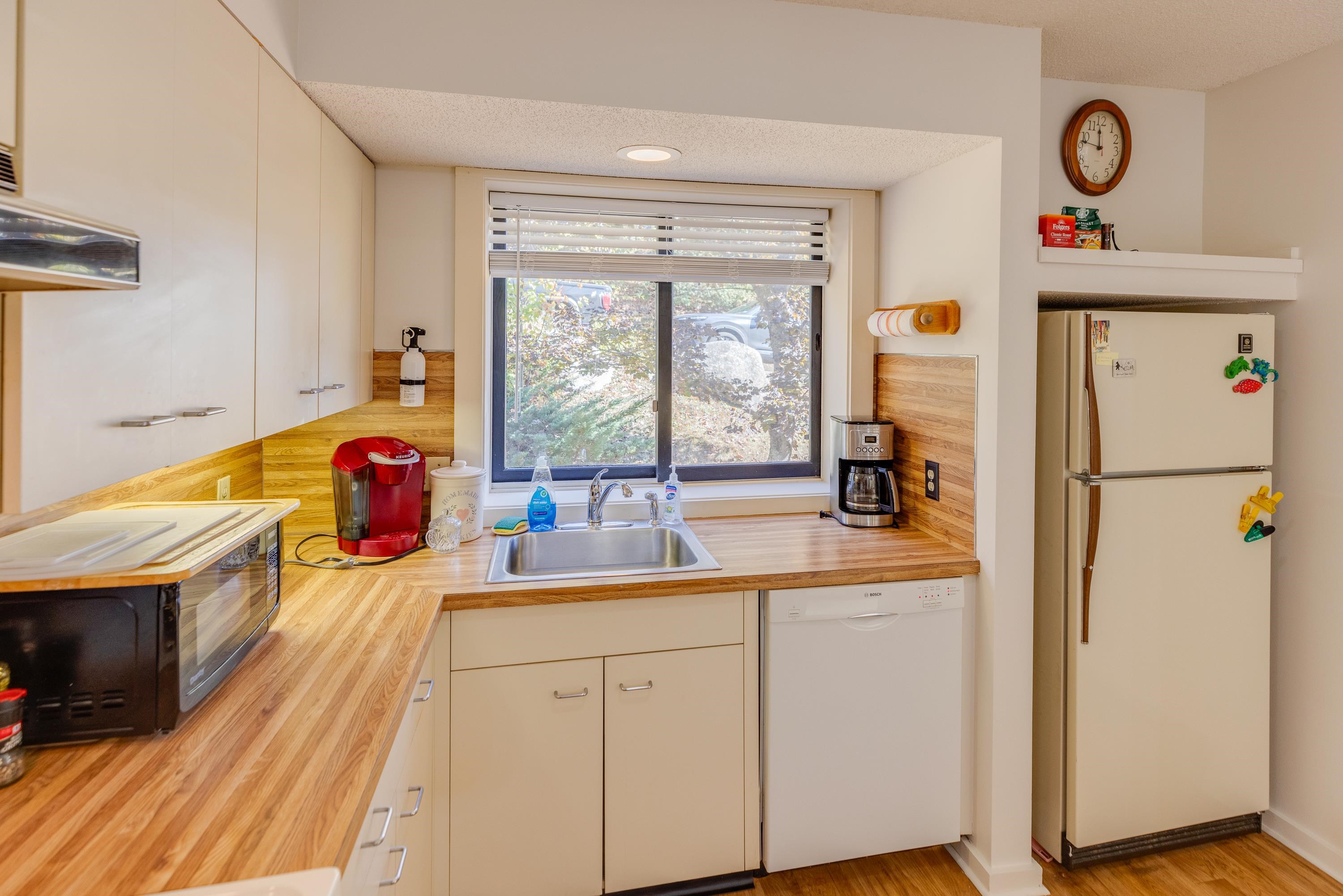 89 Clearbrook Road Unit: 2