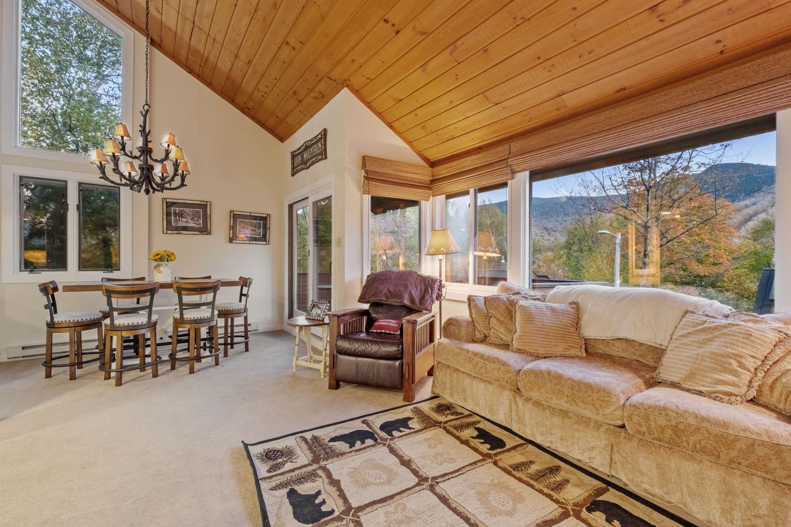 24 Hardwood Ridge Road Unit: 1