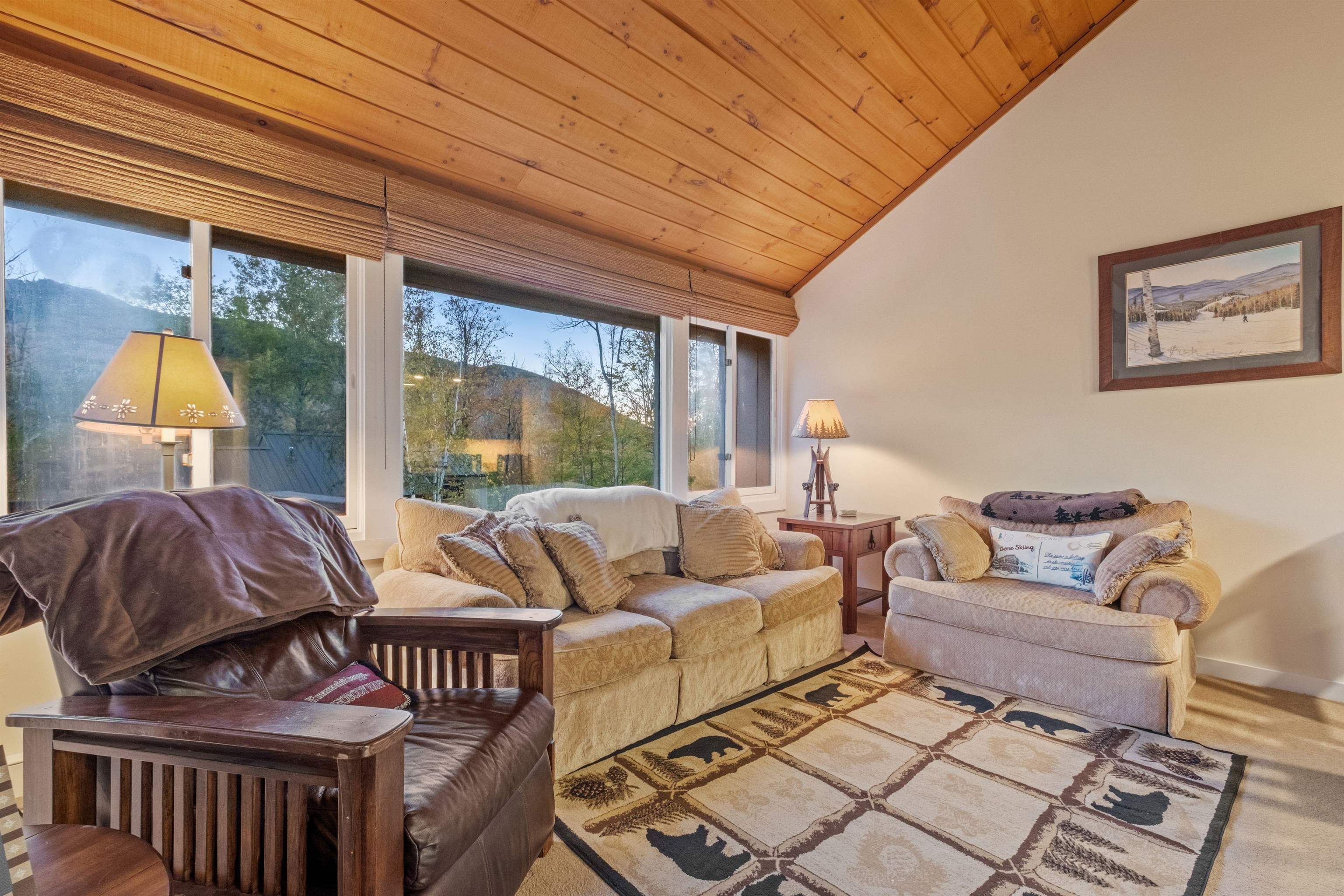 24 Hardwood Ridge Road Unit: 1