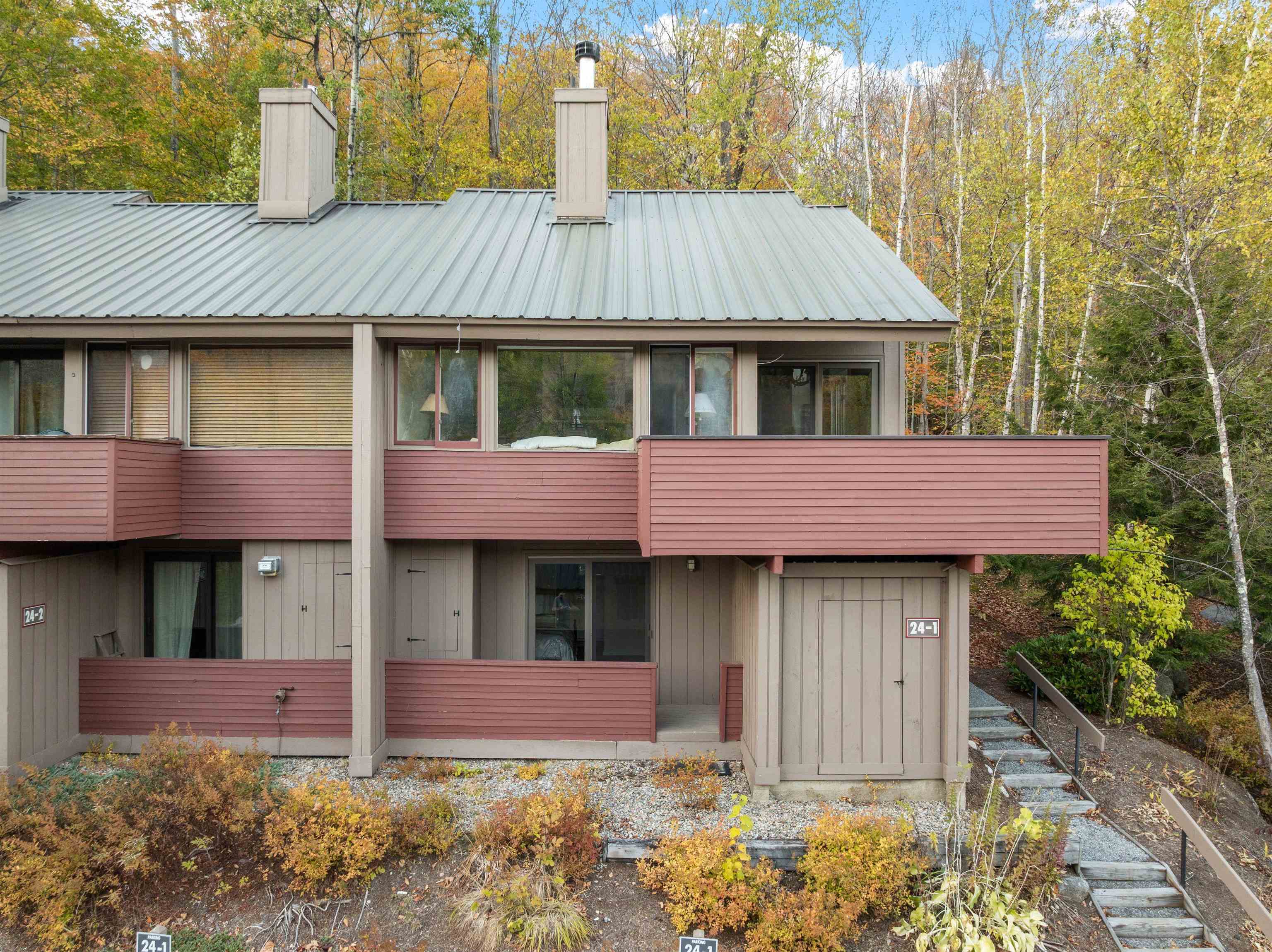 24 Hardwood Ridge Road Unit: 1