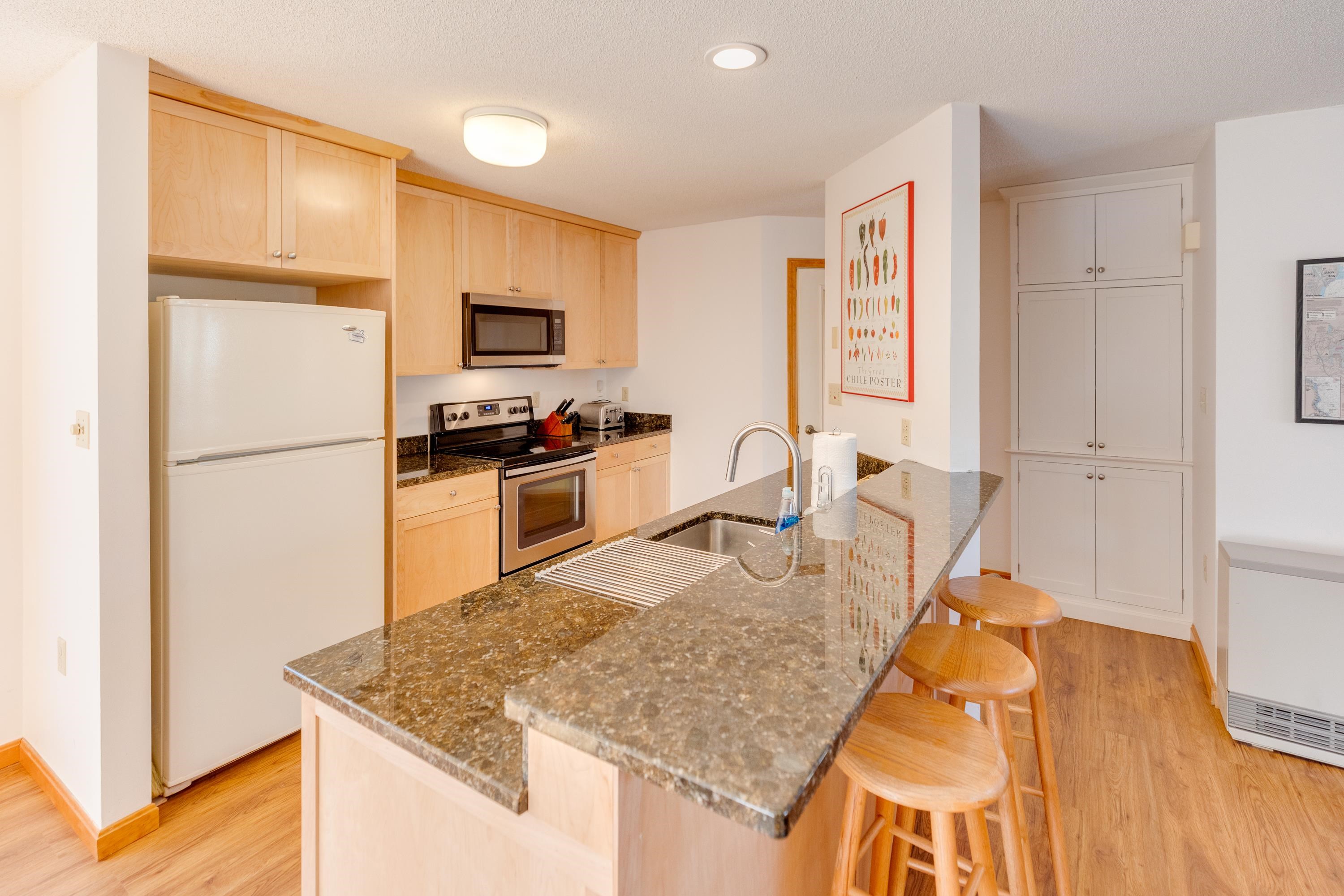 45 Riverfront Drive Unit: 242