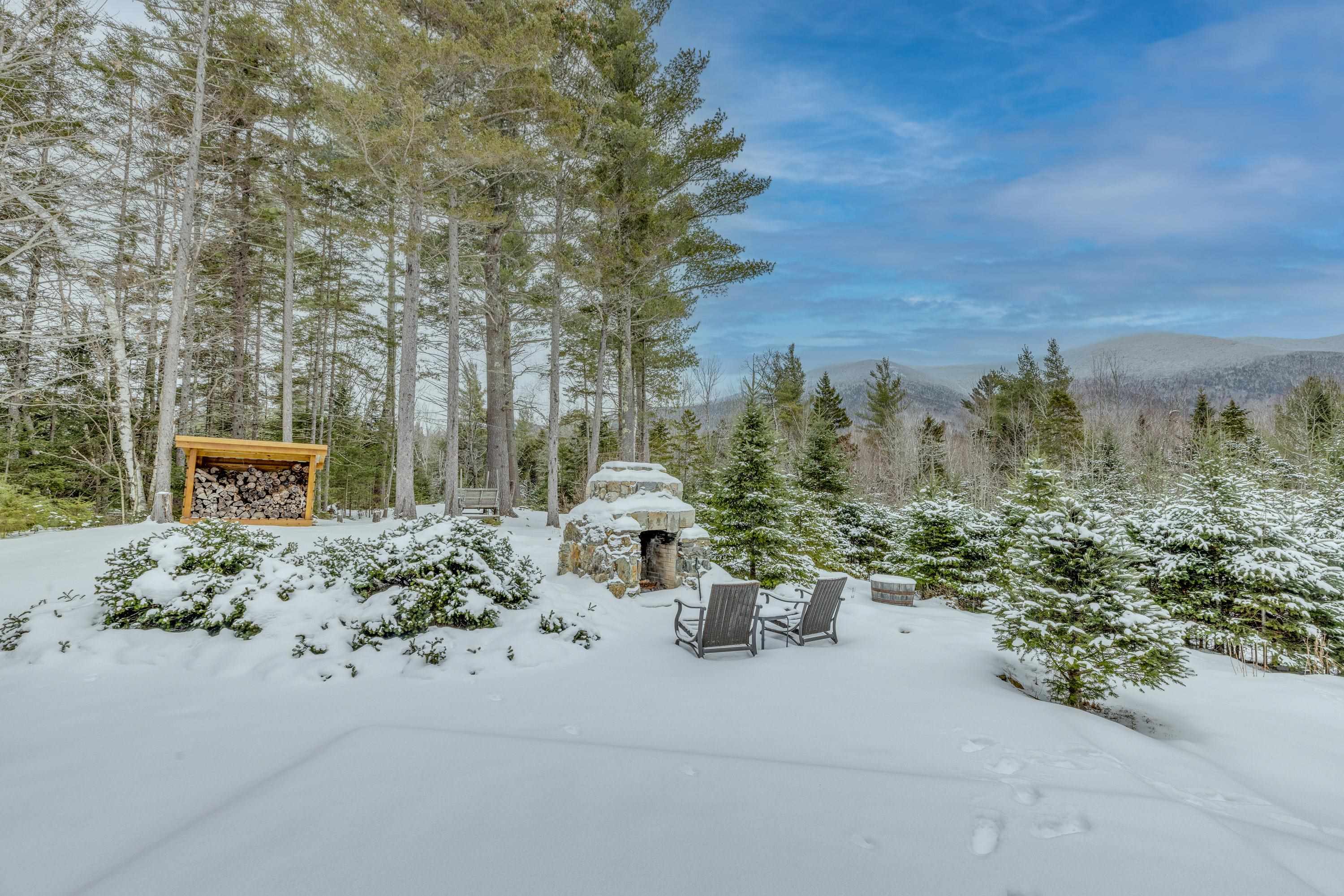 1591 Easton Valley Road