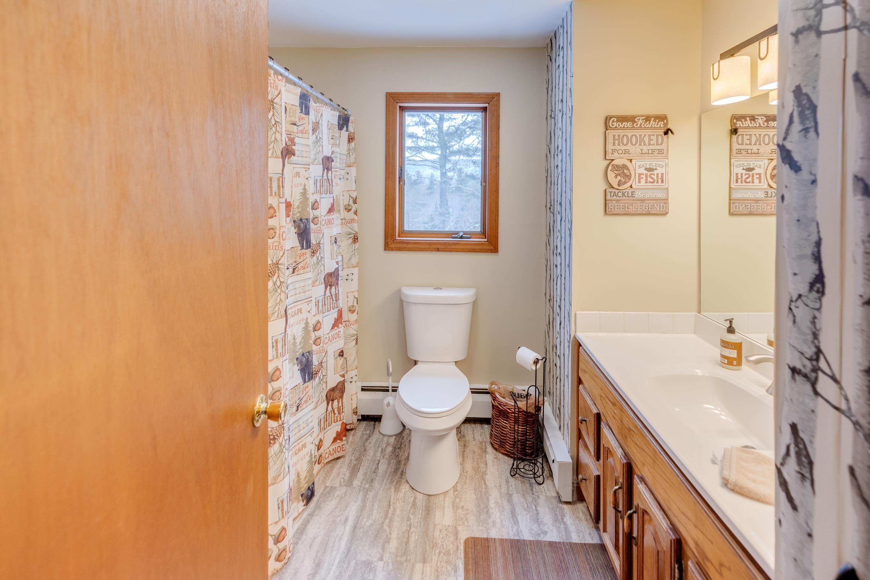 1591 Easton Valley Road