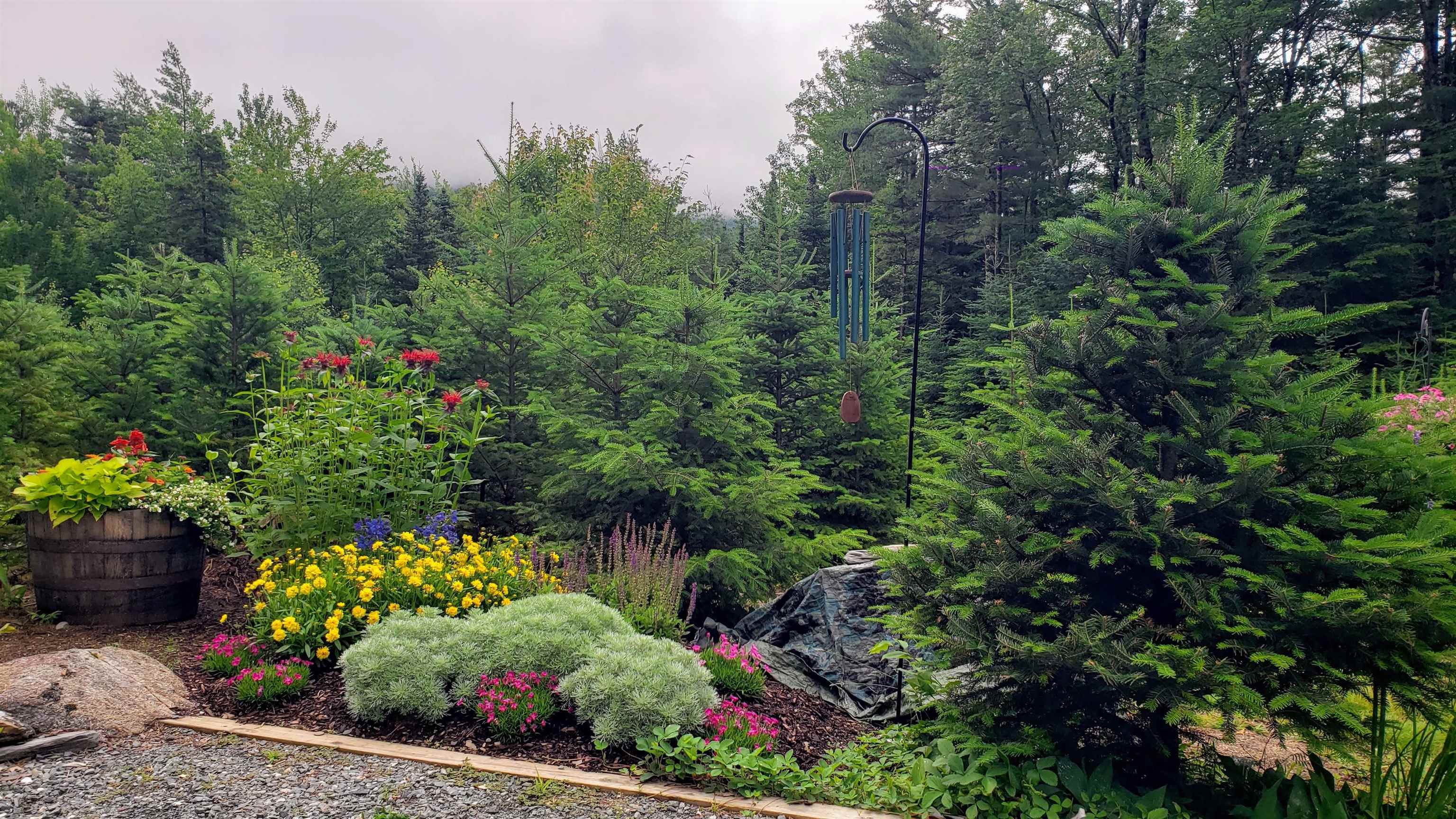 1591 Easton Valley Road