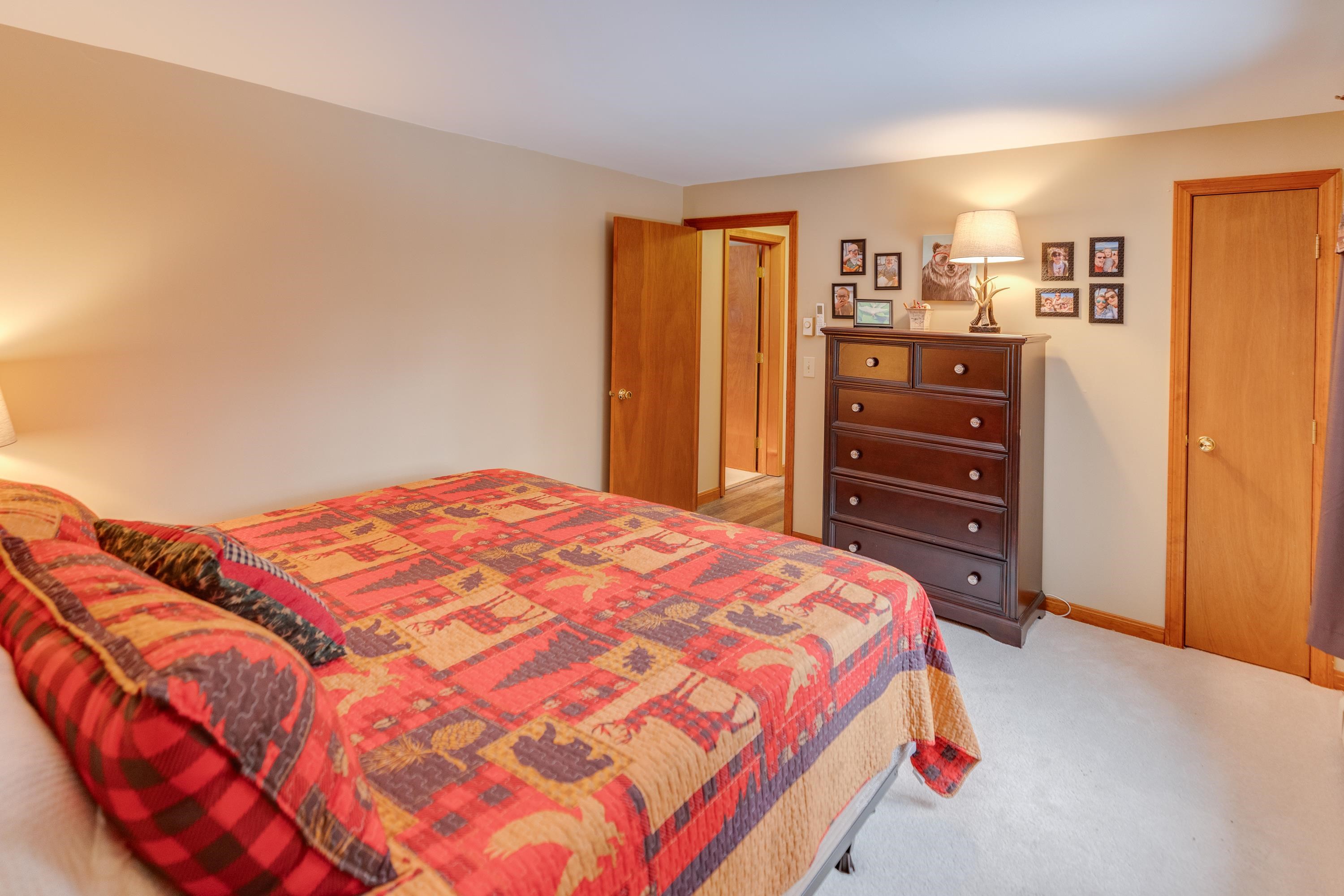 1591 Easton Valley Road