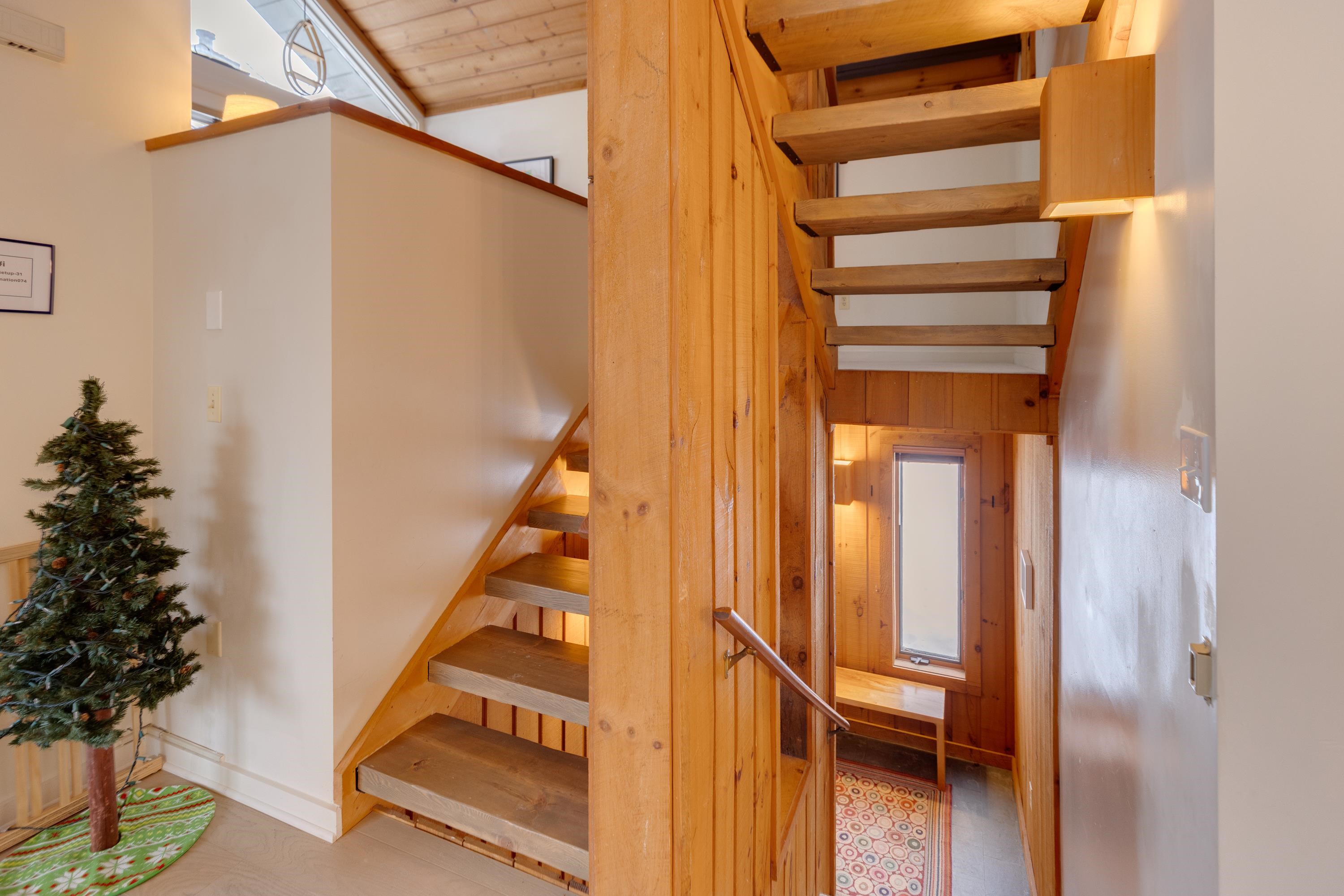 81 Clearbrook Road Unit: 2