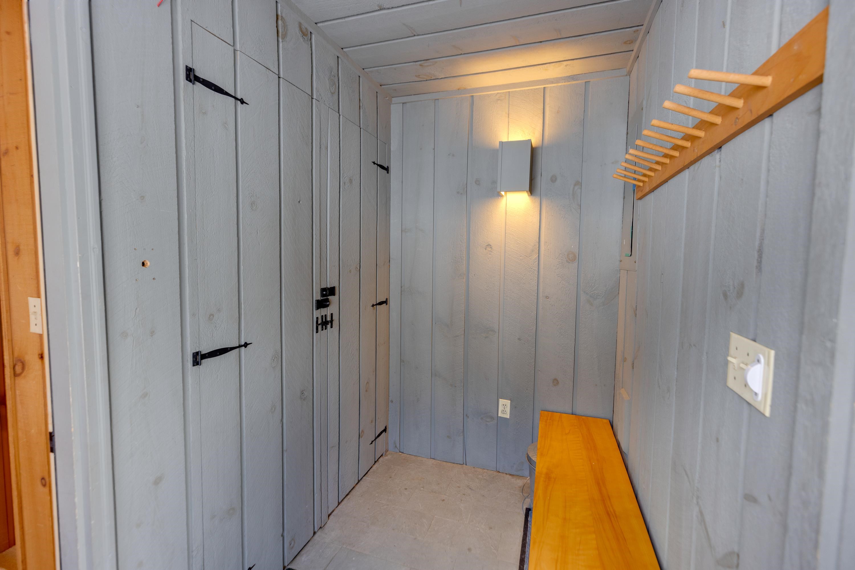 81 Clearbrook Road Unit: 2