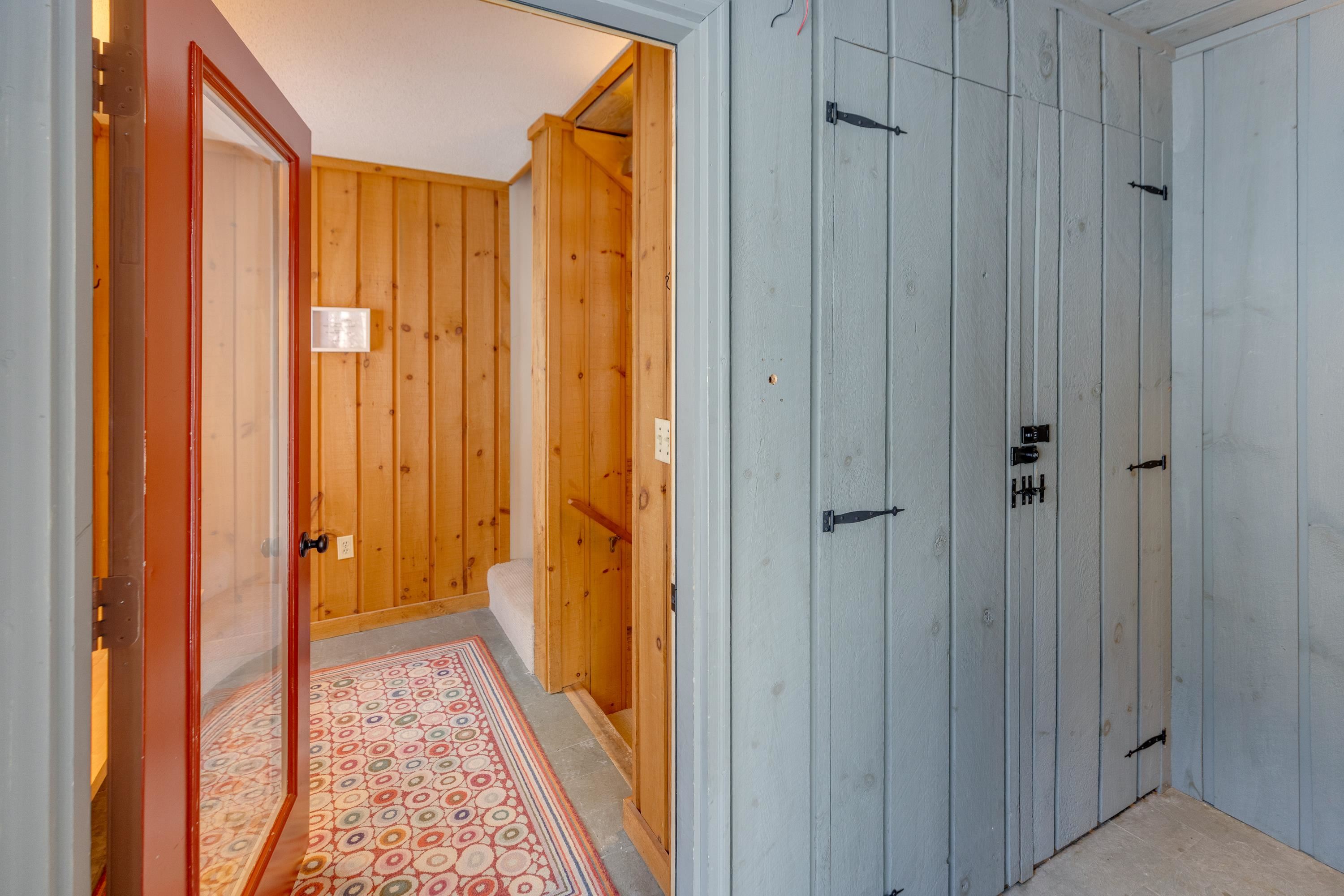 81 Clearbrook Road Unit: 2