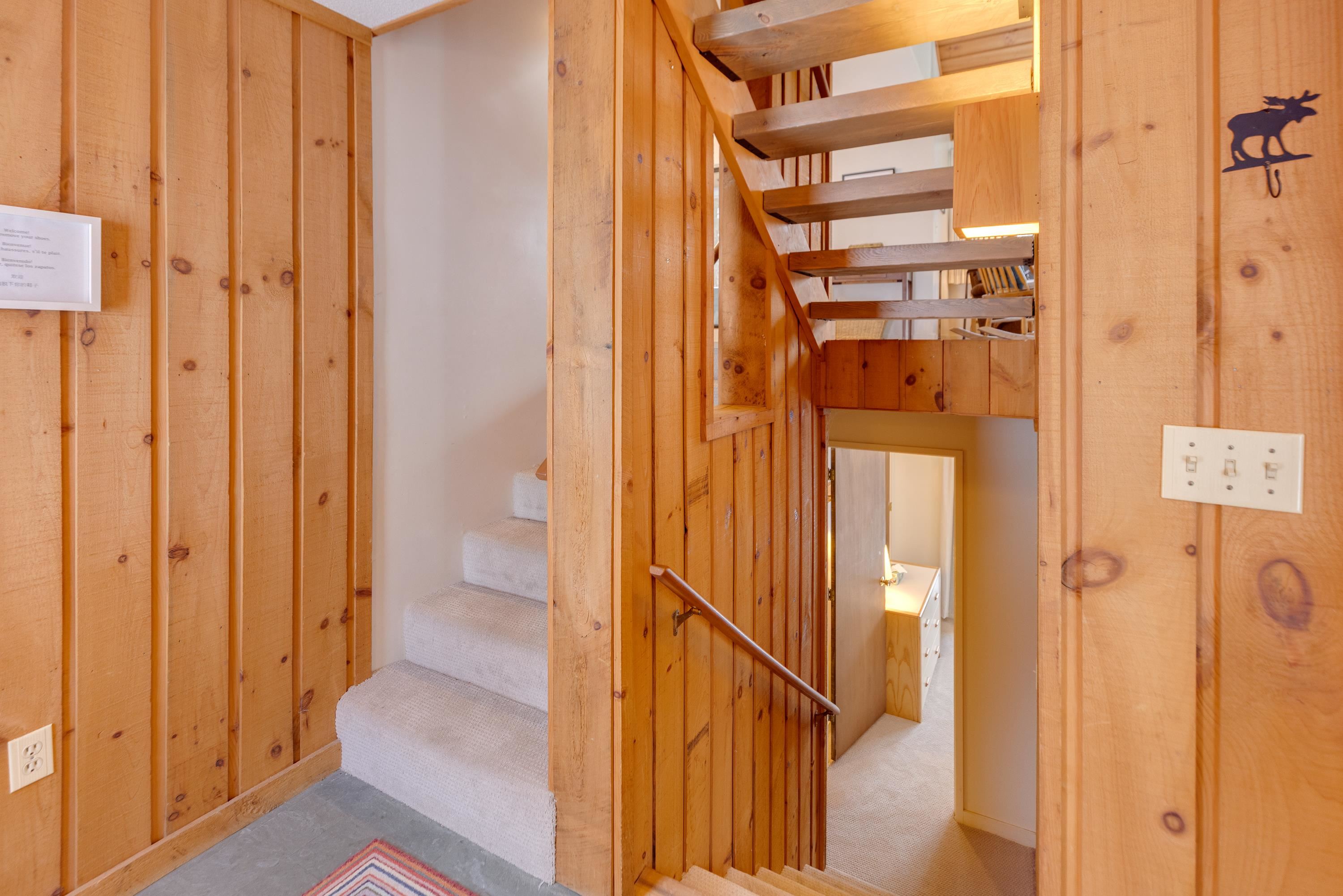 81 Clearbrook Road Unit: 2