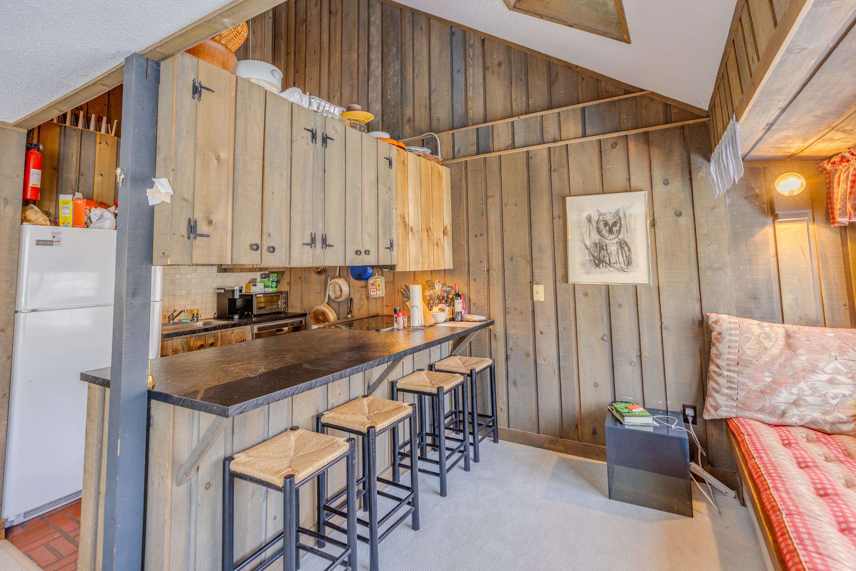 112 Kernwood Drive Unit: 12