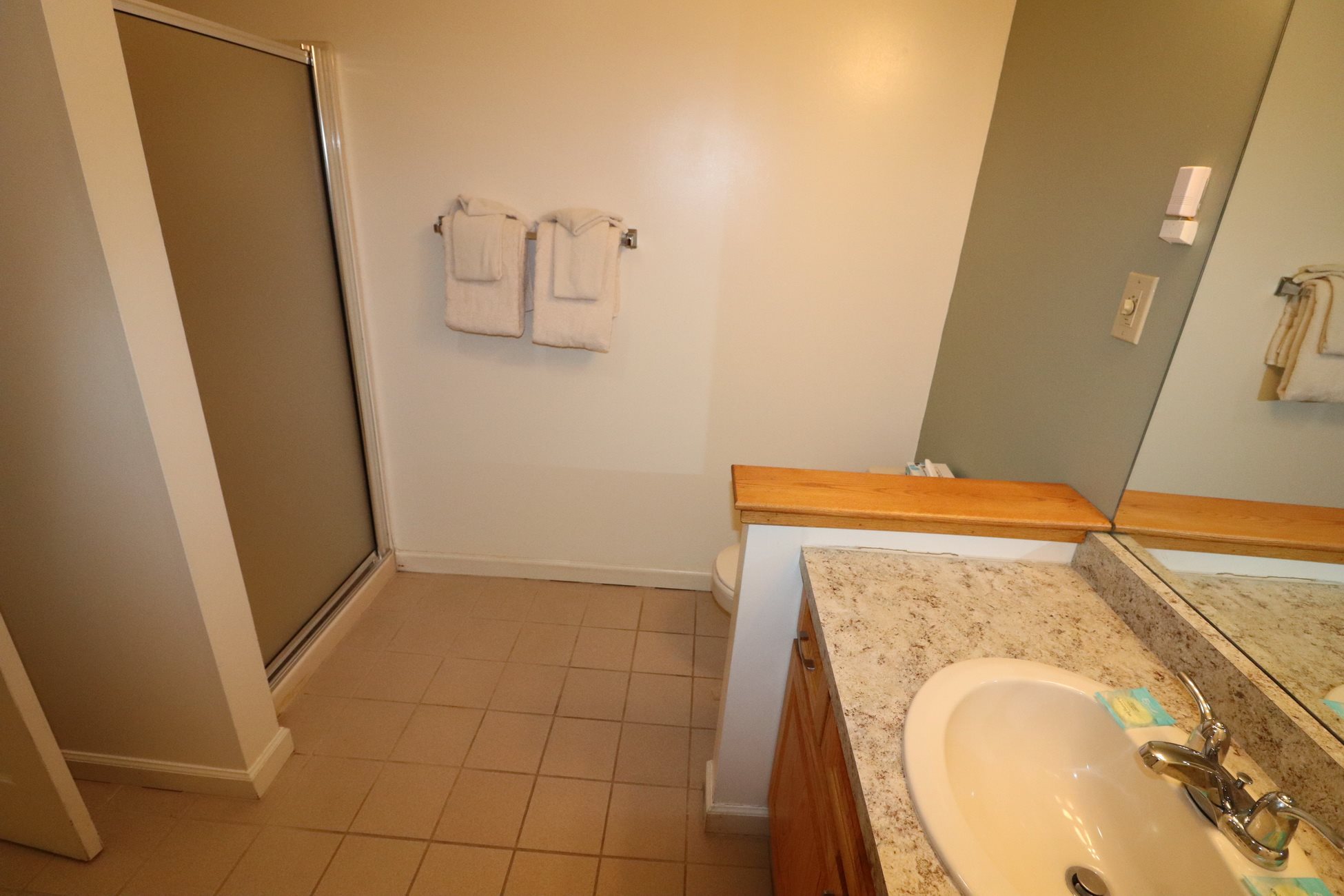 156 Deer Park Drive Unit: 128T D