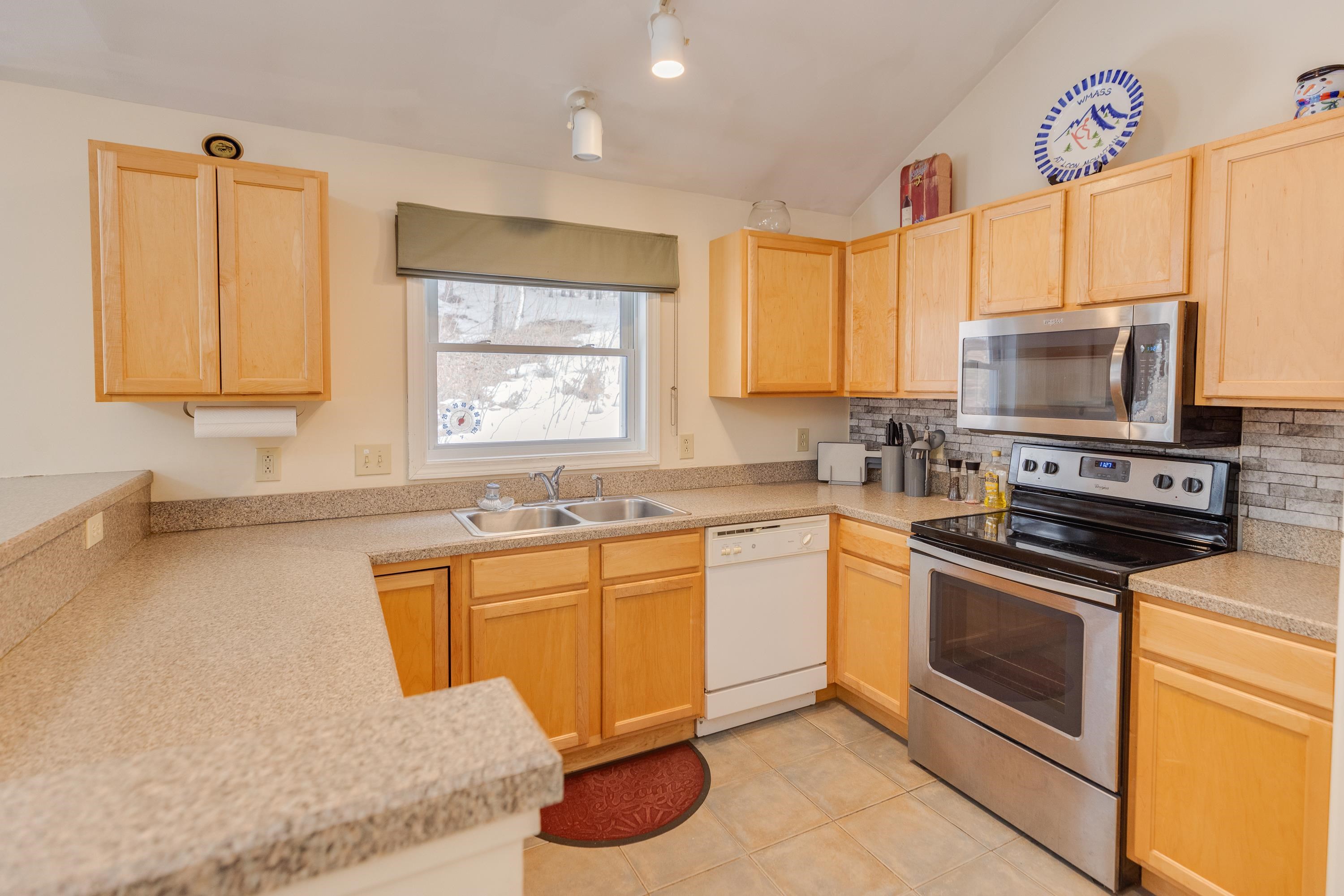 5 Hillside Circle Unit: 1