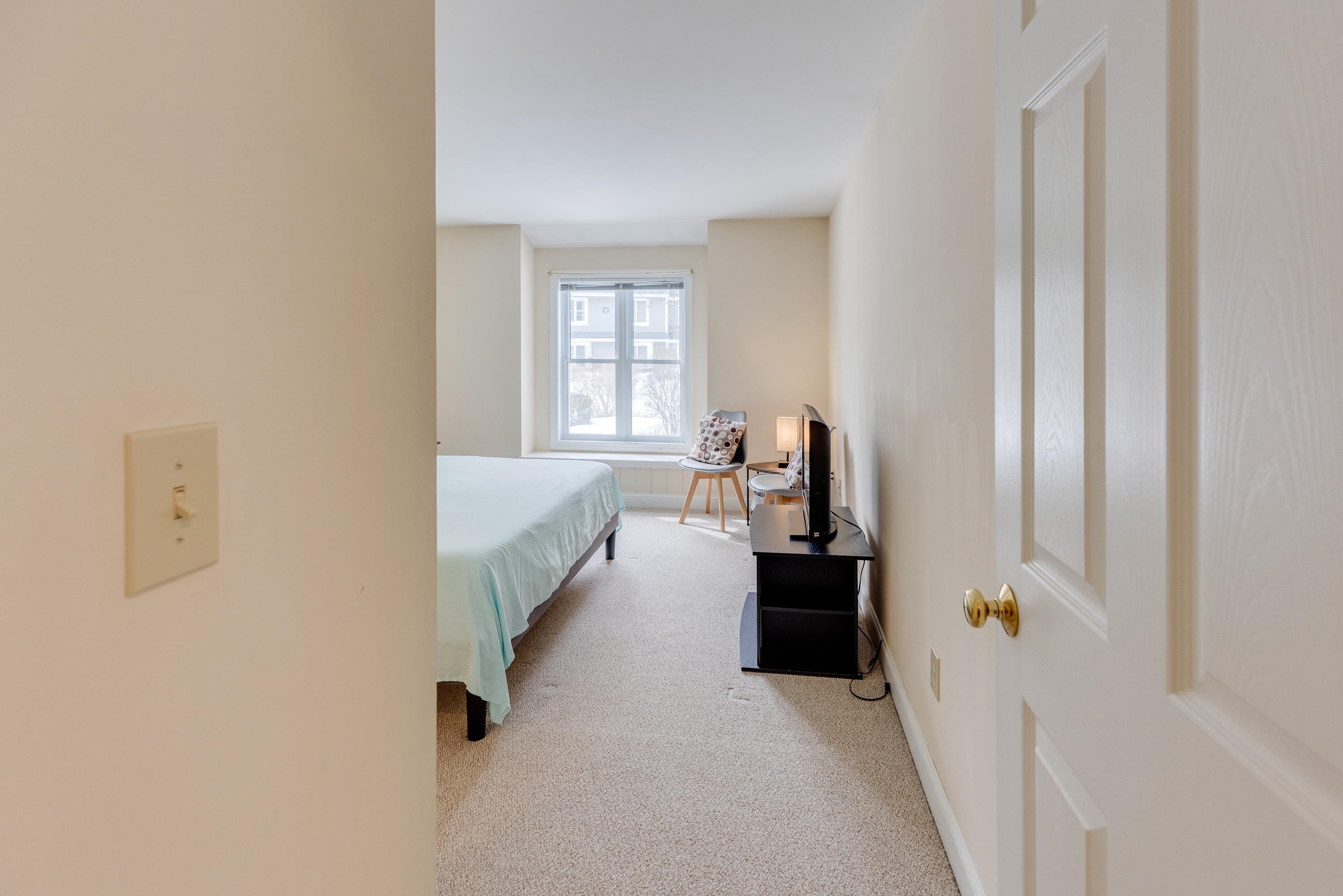 5 Hillside Circle Unit: 1