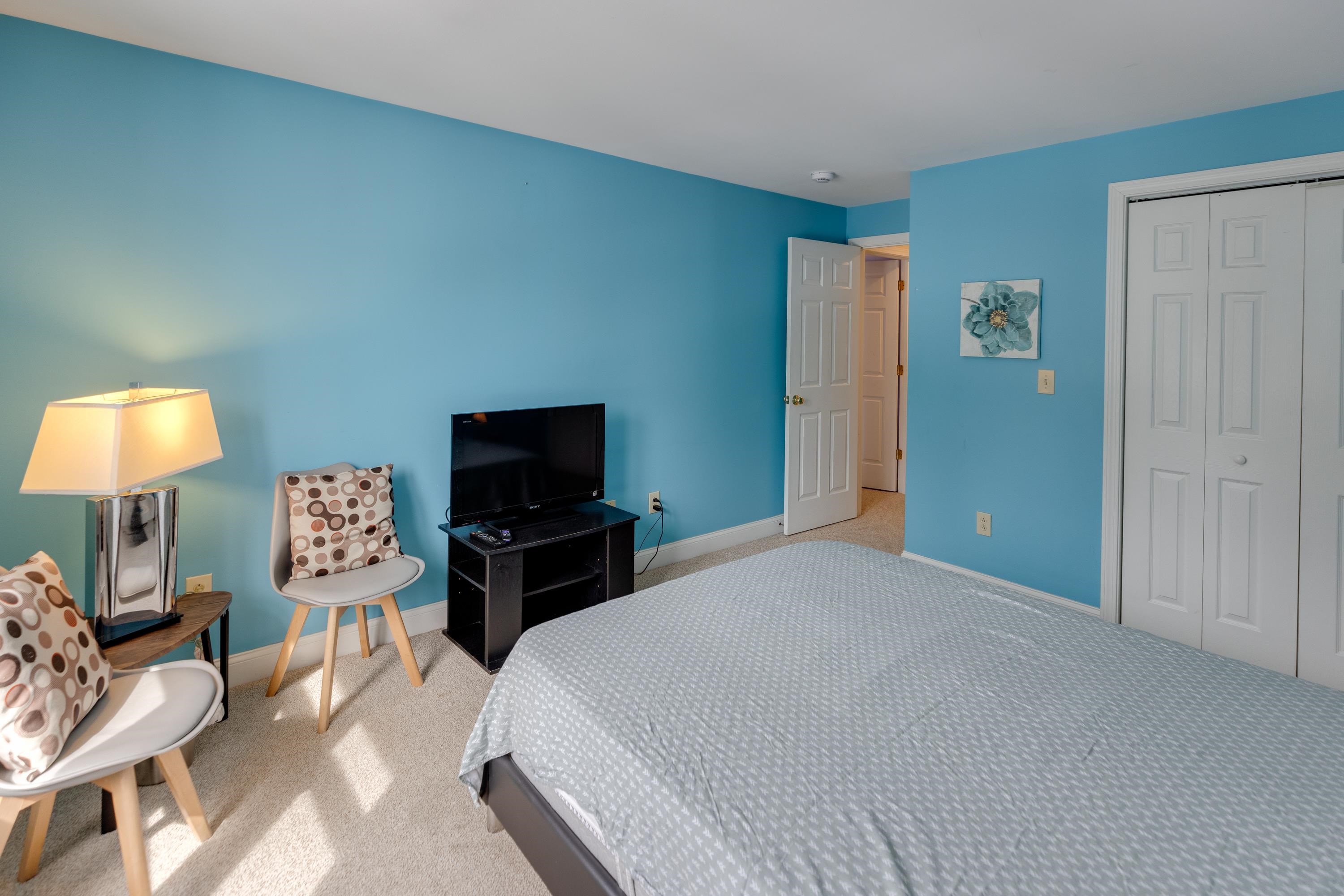 5 Hillside Circle Unit: 1