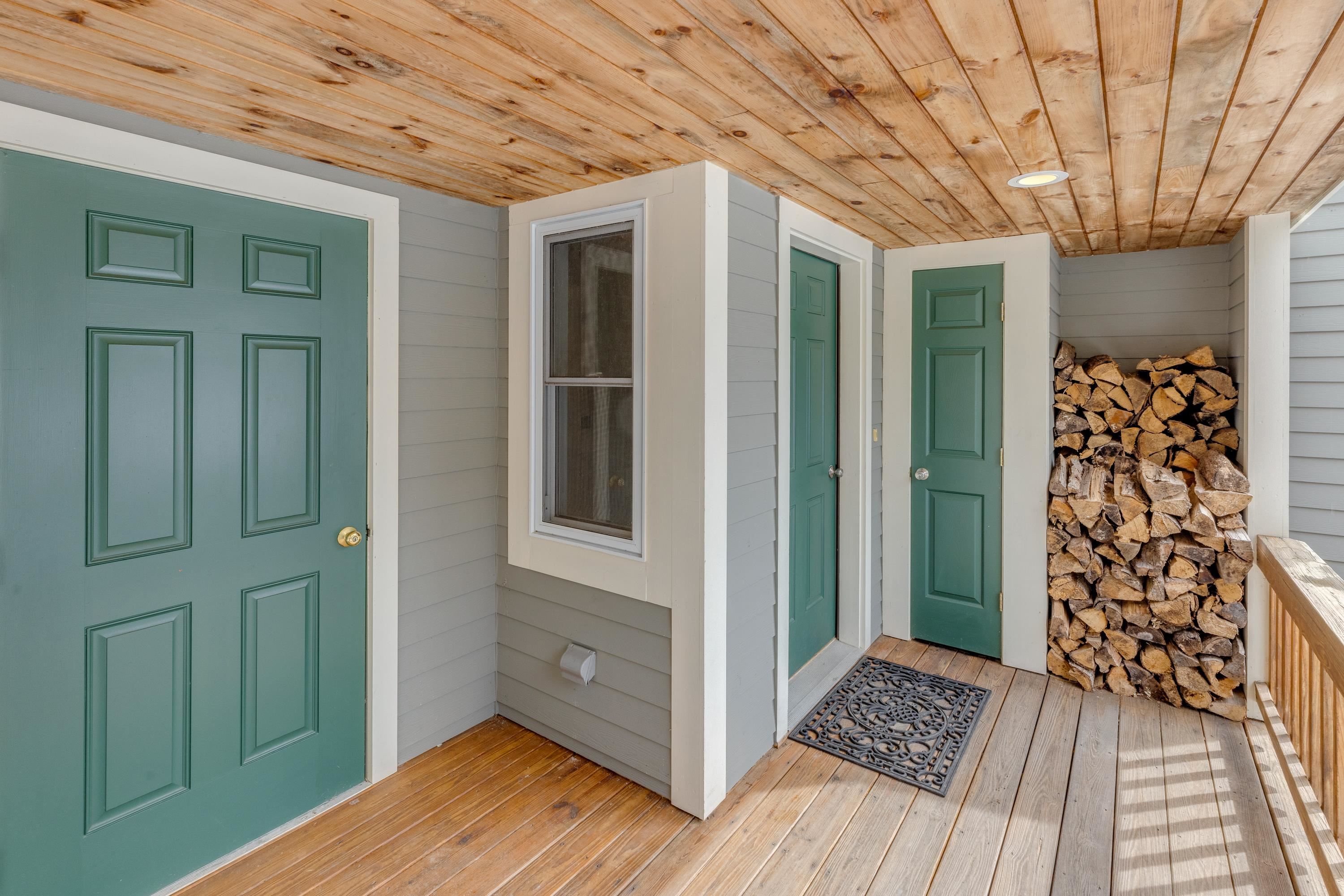 5 Hillside Circle Unit: 1