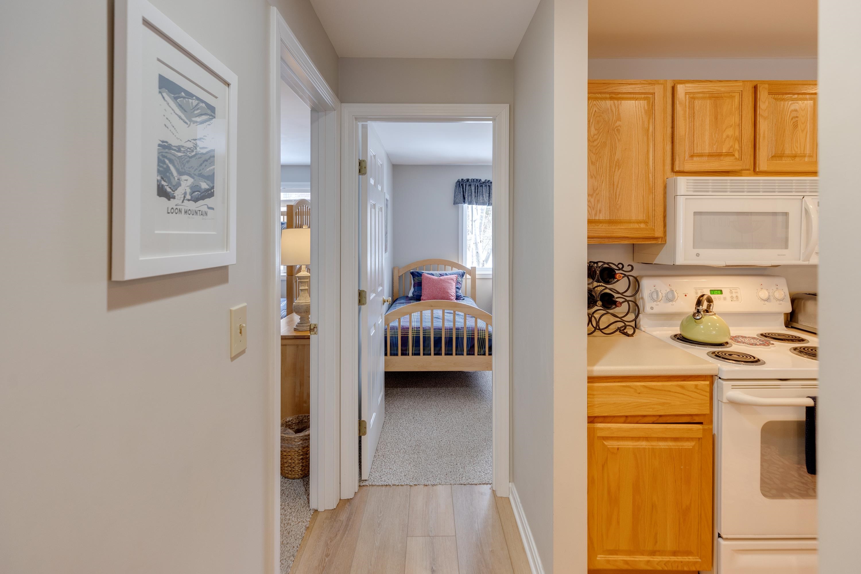 5 White Oak Lane Unit: Unit 8