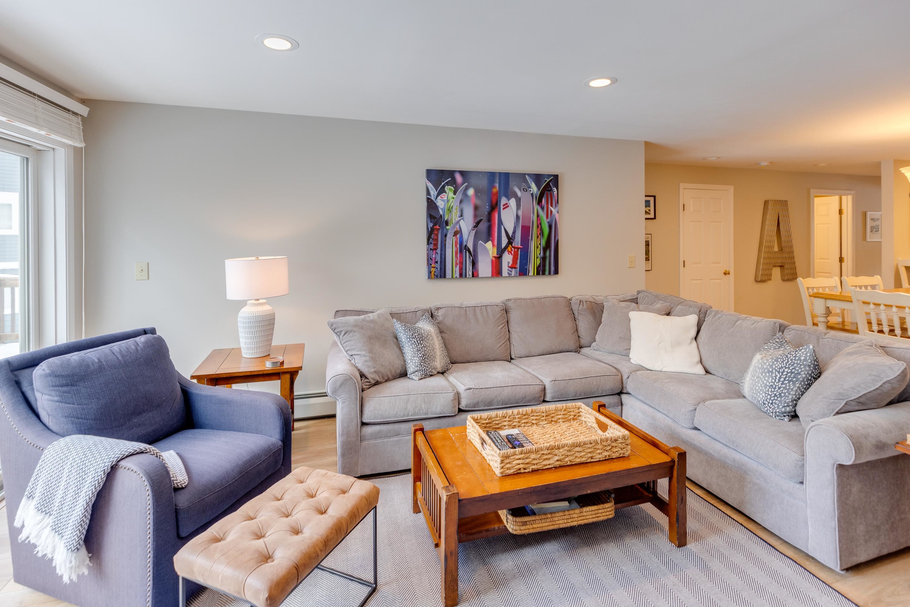 5 White Oak Lane Unit: Unit 8