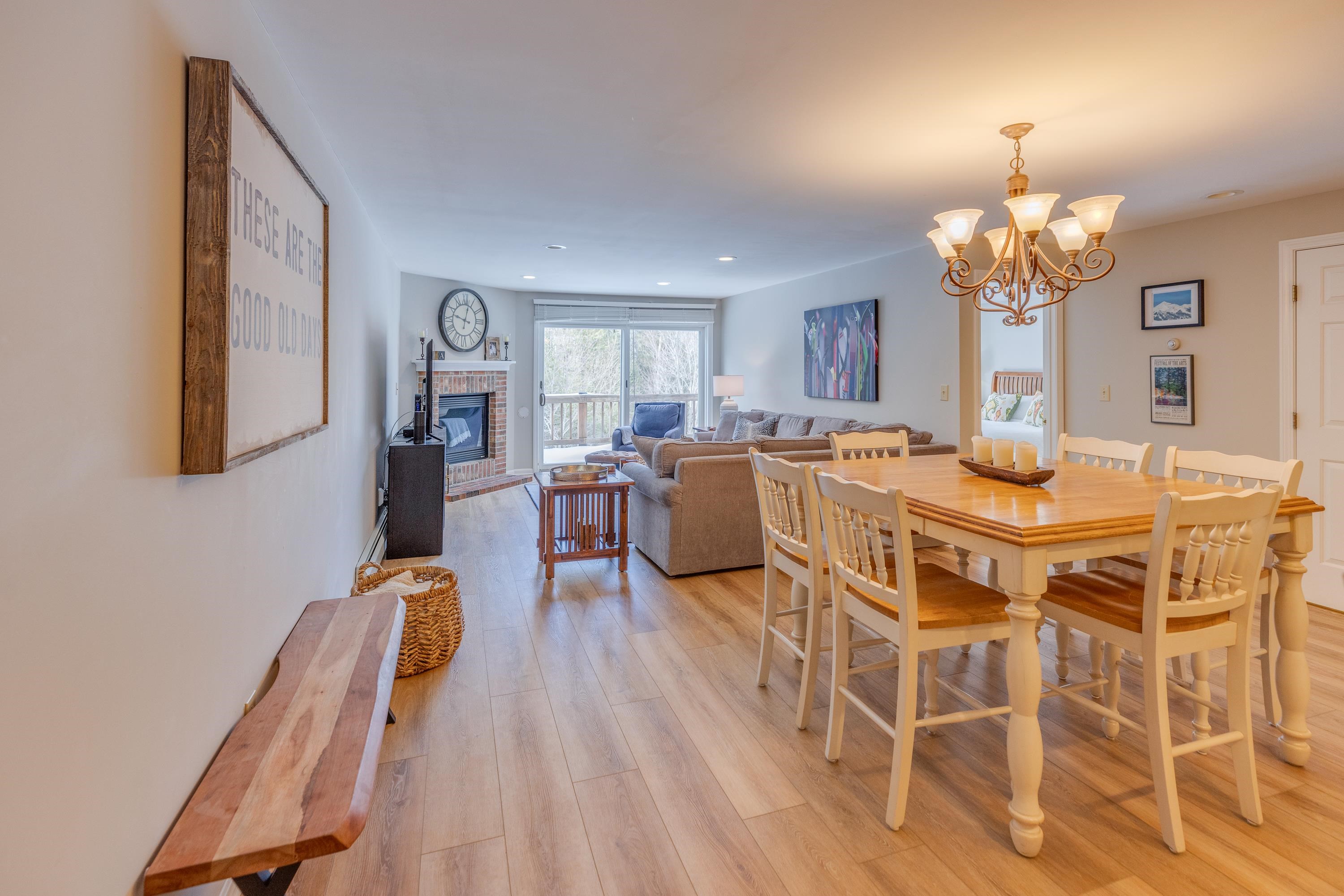 5 White Oak Lane Unit: Unit 8